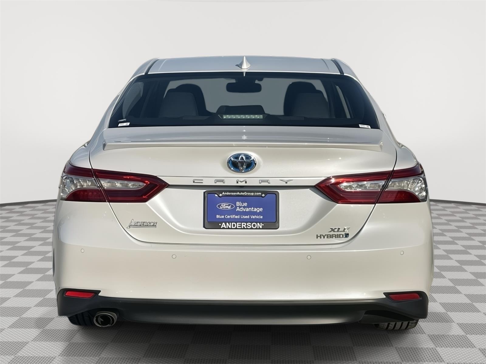 2018 Toyota Camry Hybrid XLE photo 4