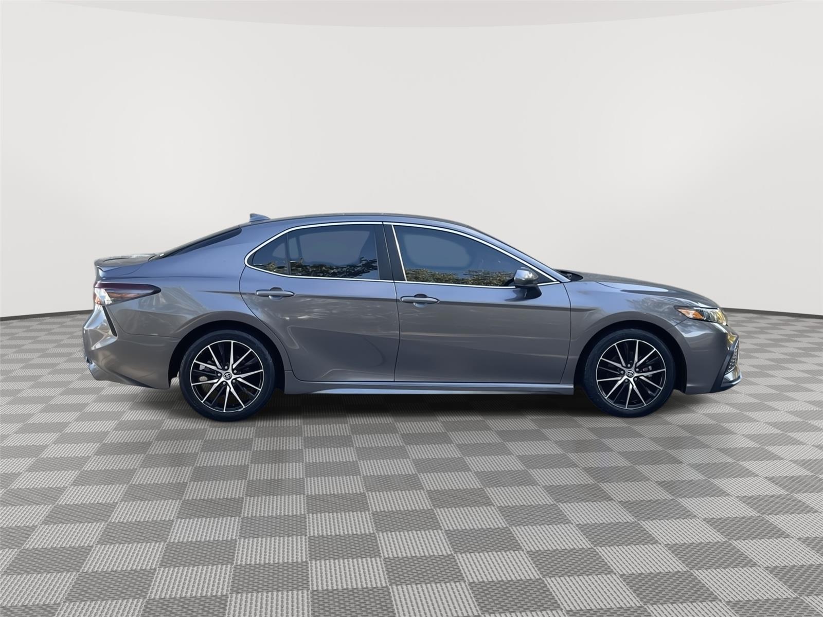Used 2021 Toyota Camry for sale in Lincoln NE