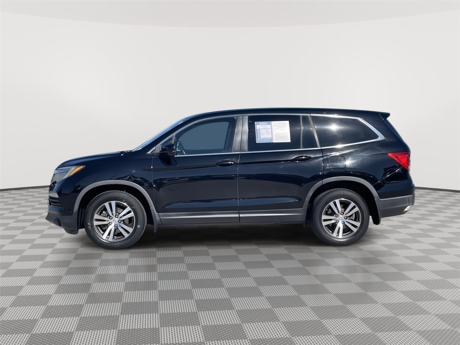 Used 2017 Honda Pilot for sale in Lincoln NE