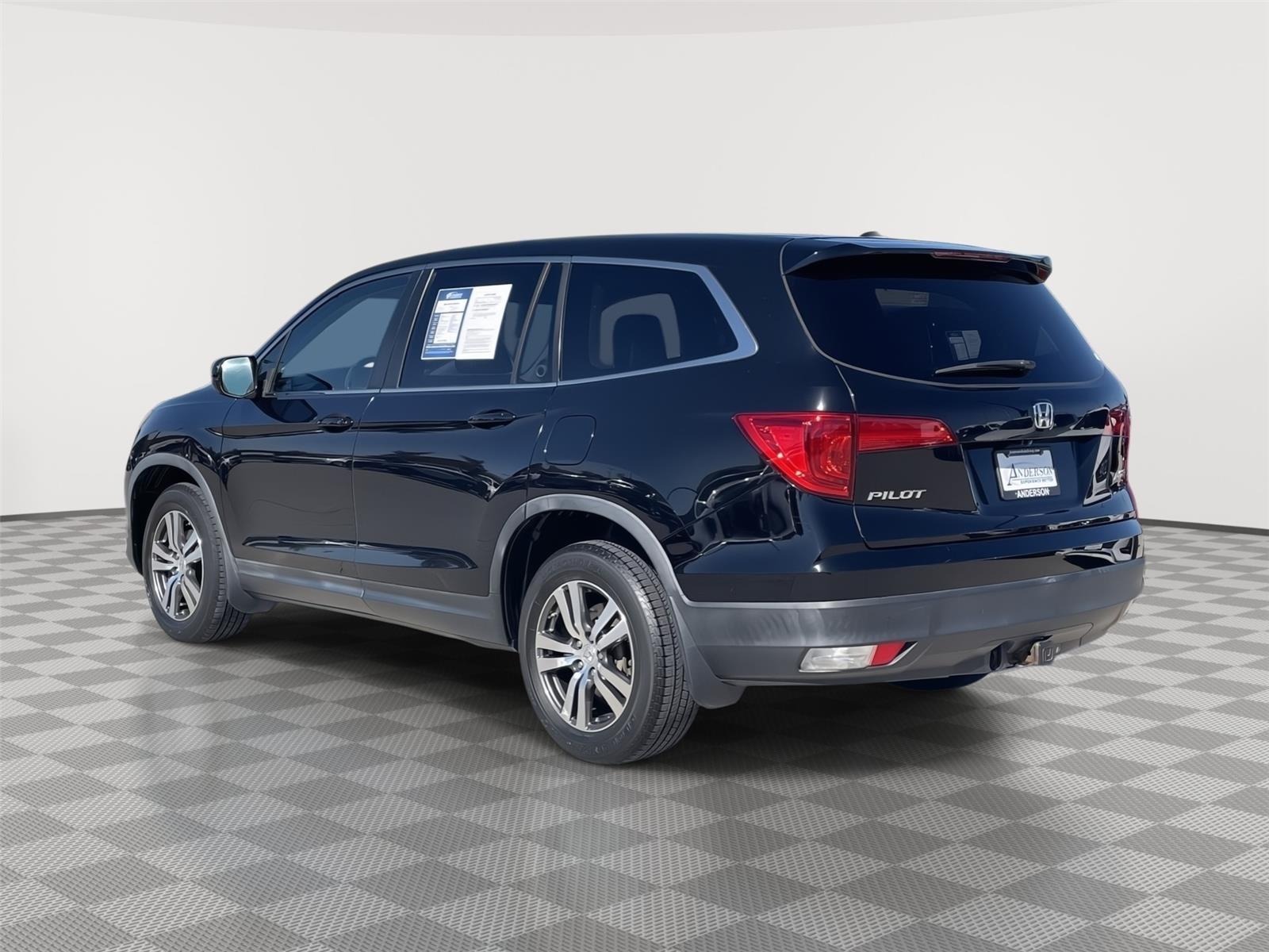 Used 2017 Honda Pilot for sale in Lincoln NE