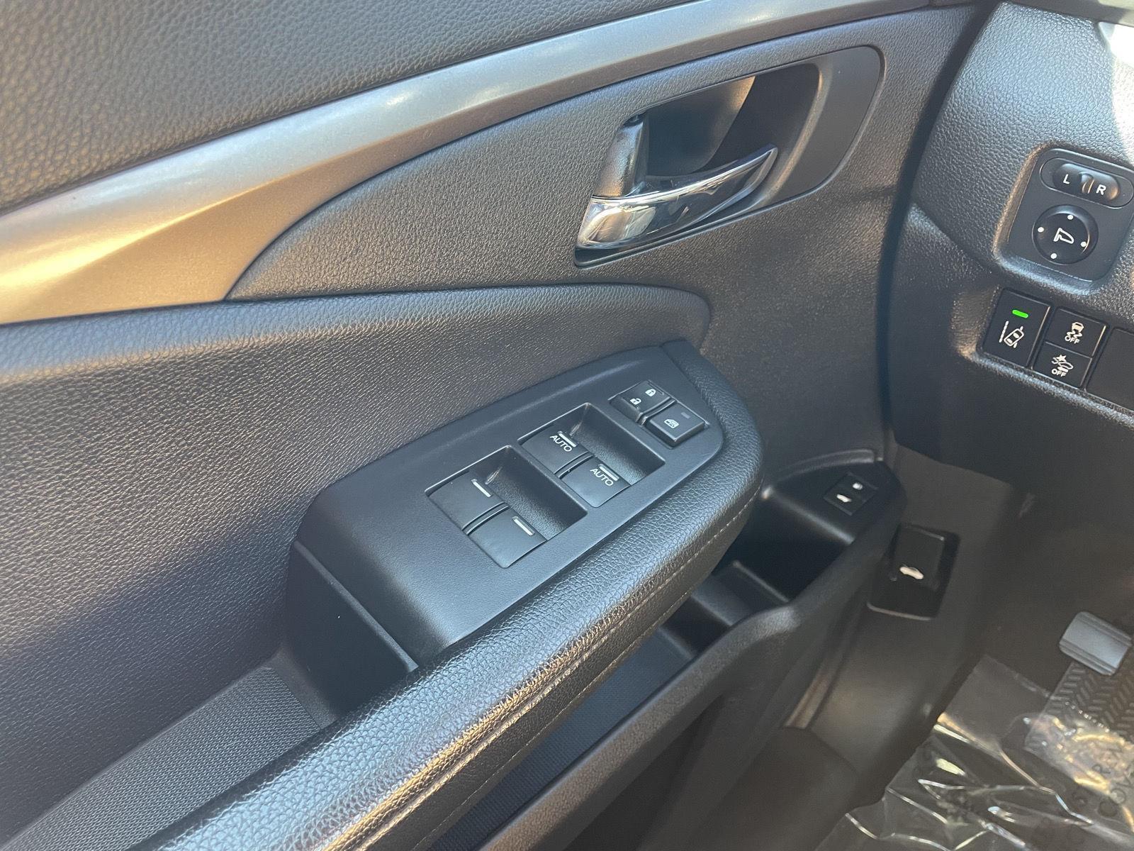 Used 2017 Honda Pilot for sale in Lincoln NE