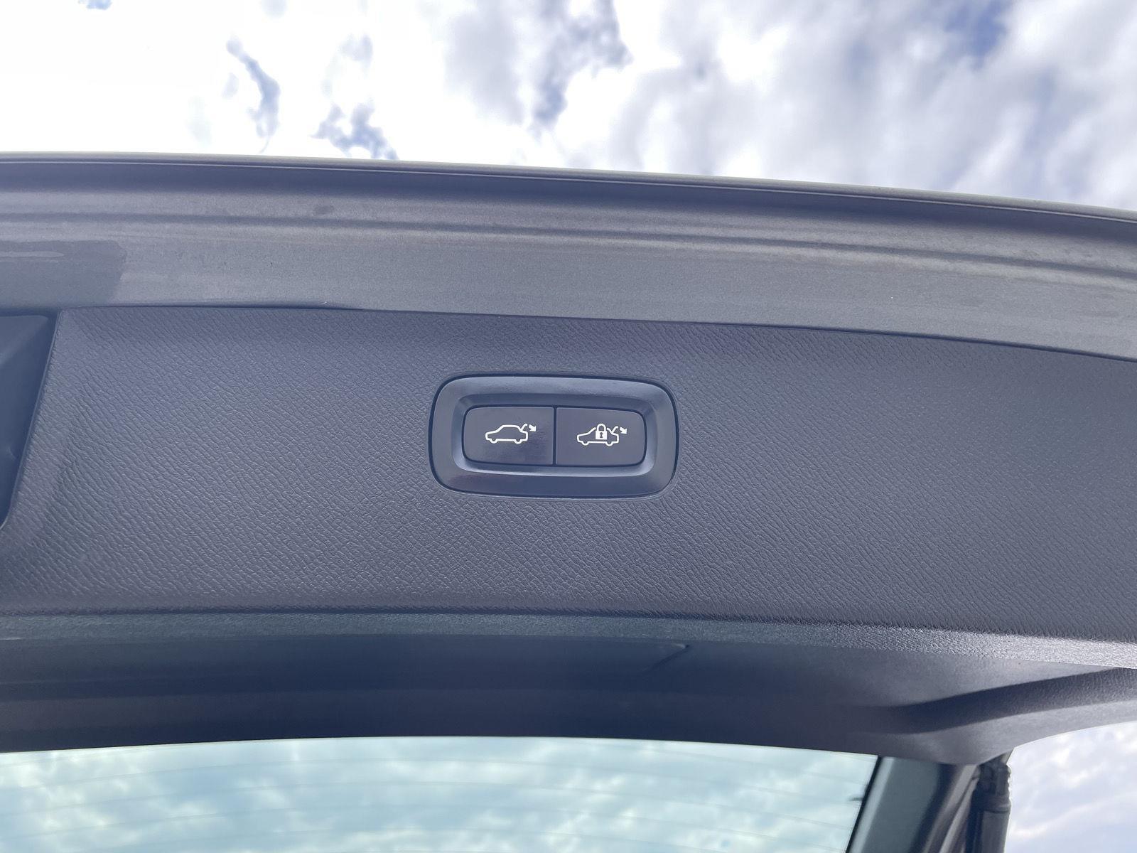 Used 2020 Volvo XC90 for sale in Lincoln NE