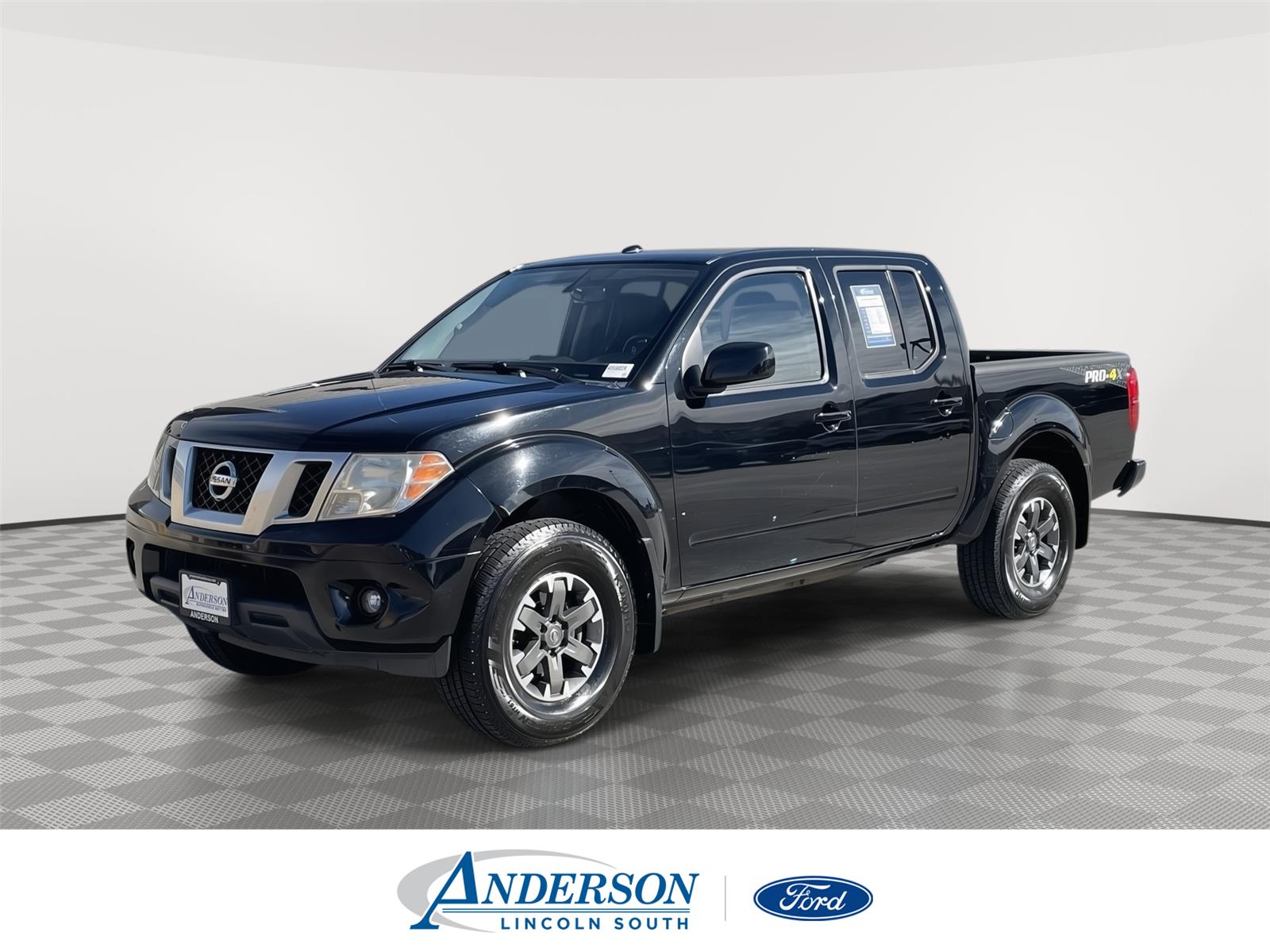 Used 2015 Nissan Frontier PRO-4X Crew Cab Truck for sale in Lincoln NE