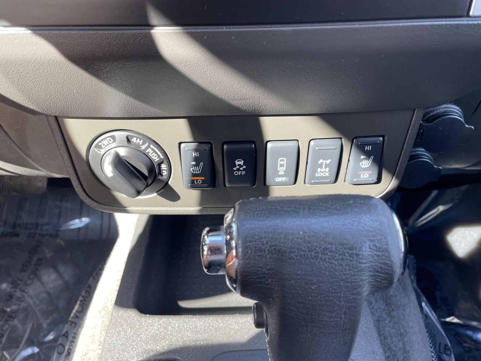 Used 2015 Nissan Frontier PRO-4X Crew Cab Truck for sale in Lincoln NE