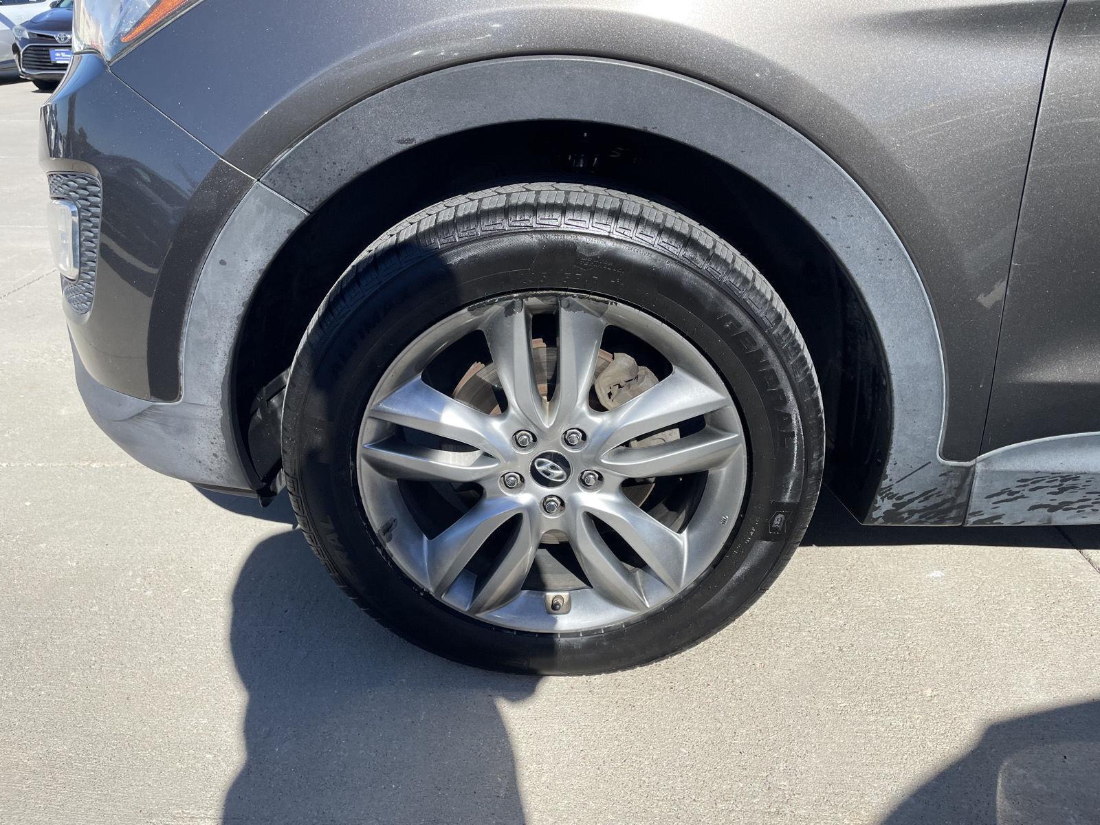 Used 2013 Hyundai Santa Fe for sale in Lincoln NE