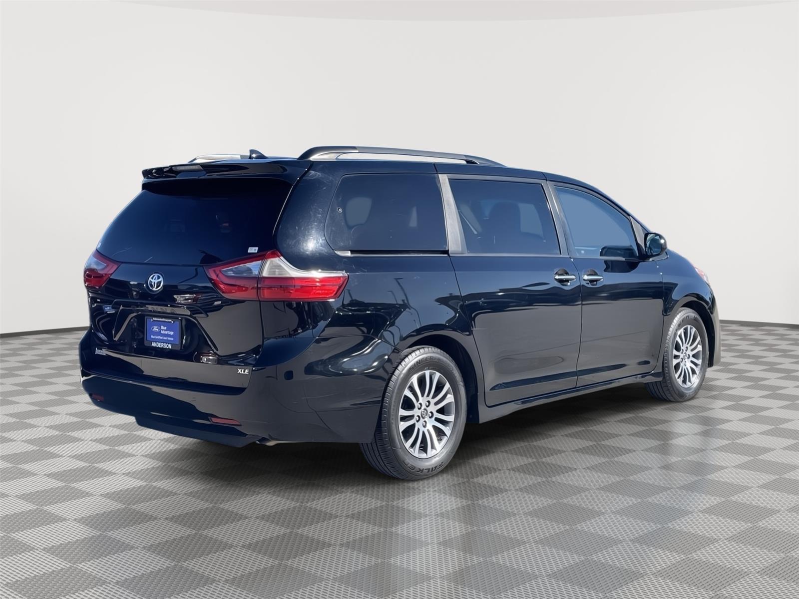 Used 2020 Toyota Sienna for sale in Lincoln NE