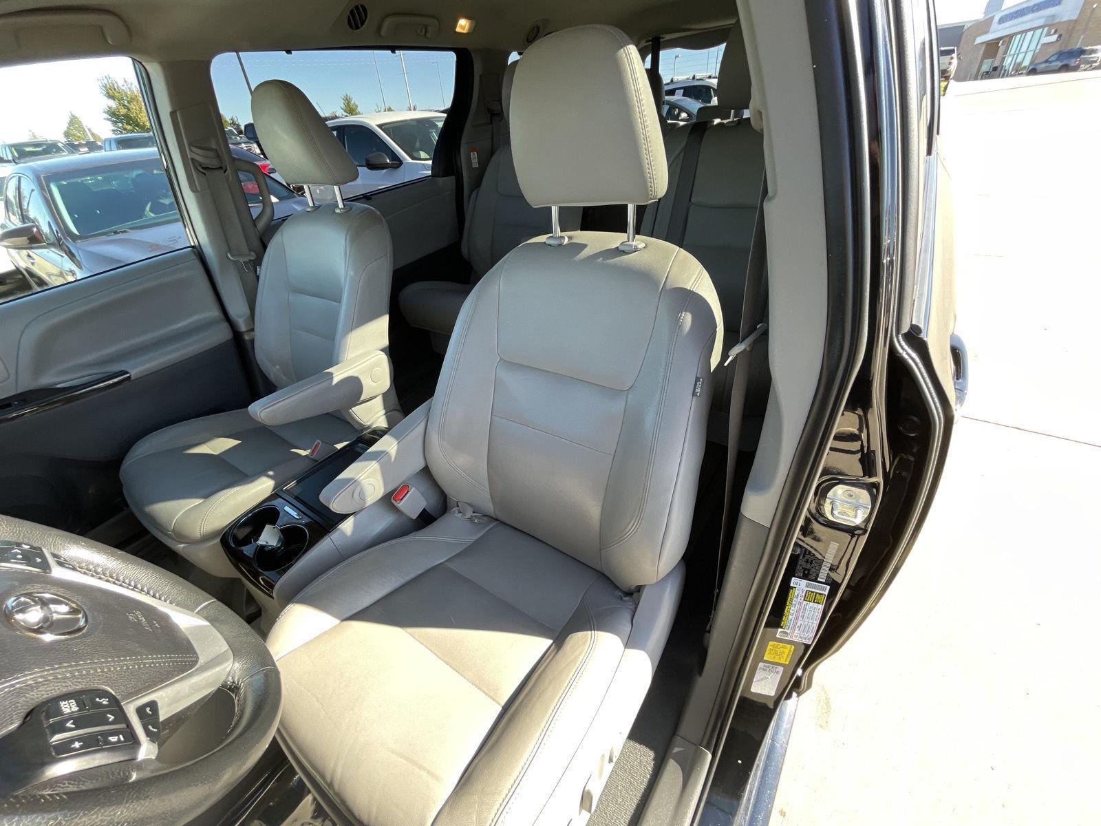Used 2020 Toyota Sienna for sale in Lincoln NE
