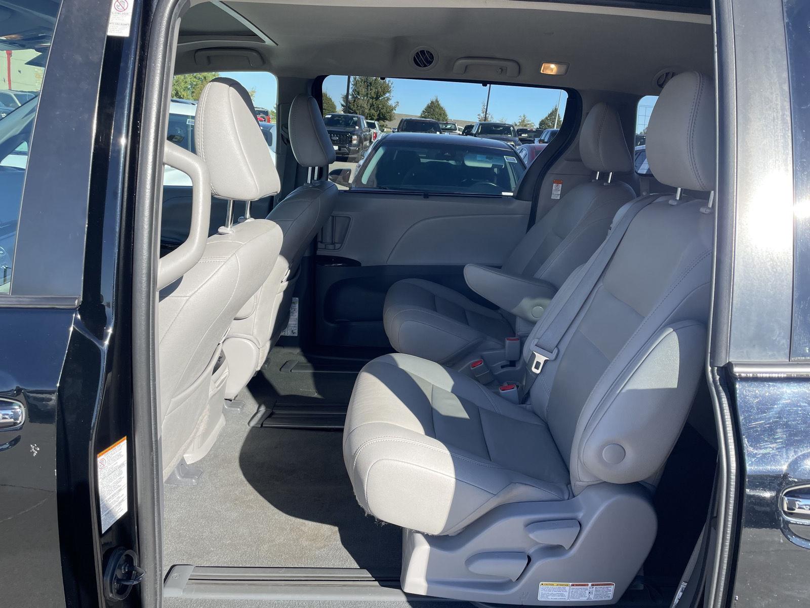 Used 2020 Toyota Sienna for sale in Lincoln NE