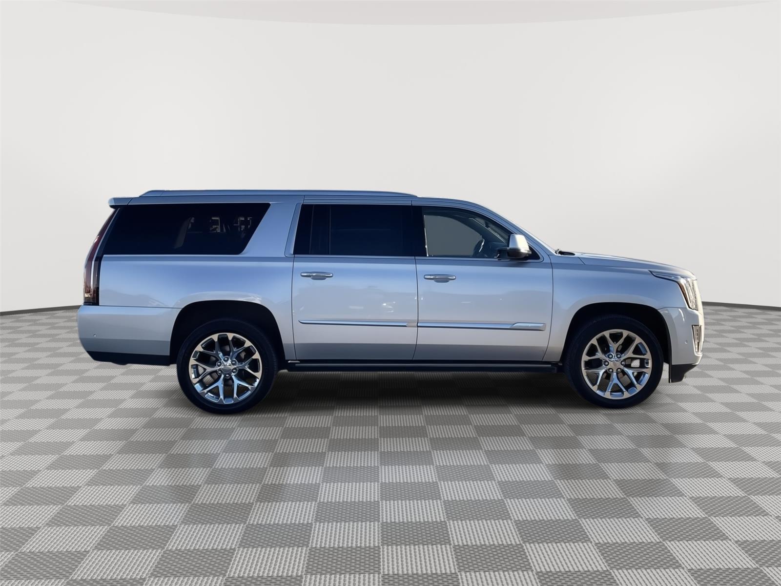 Used 2020 Cadillac Escalade ESV for sale in Lincoln NE