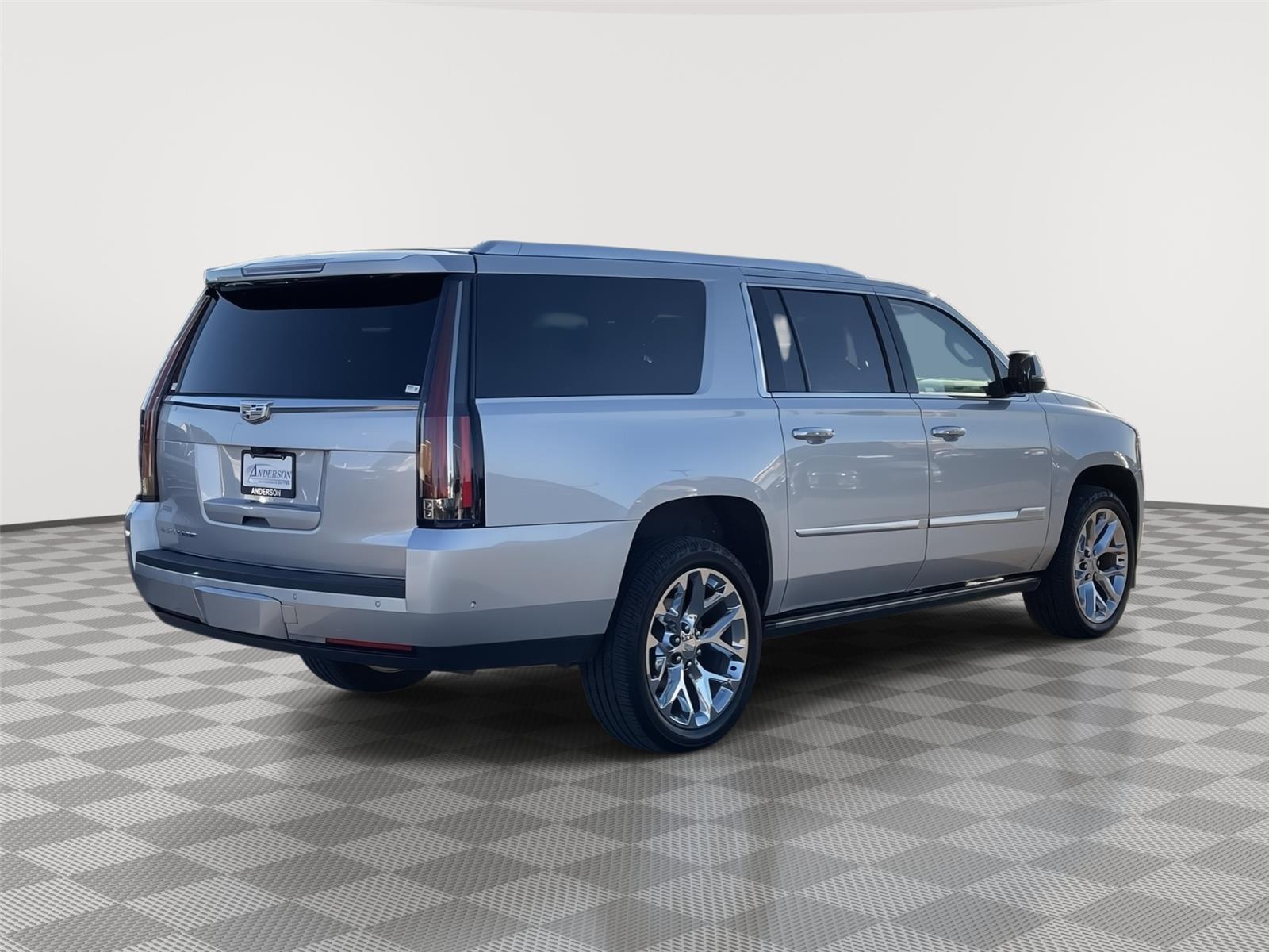 Used 2020 Cadillac Escalade ESV for sale in Lincoln NE
