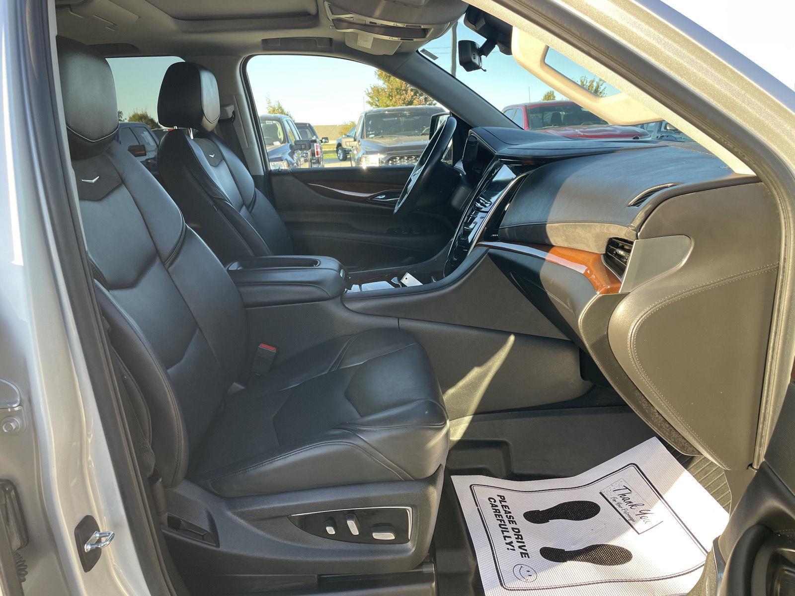 Used 2020 Cadillac Escalade ESV for sale in Lincoln NE