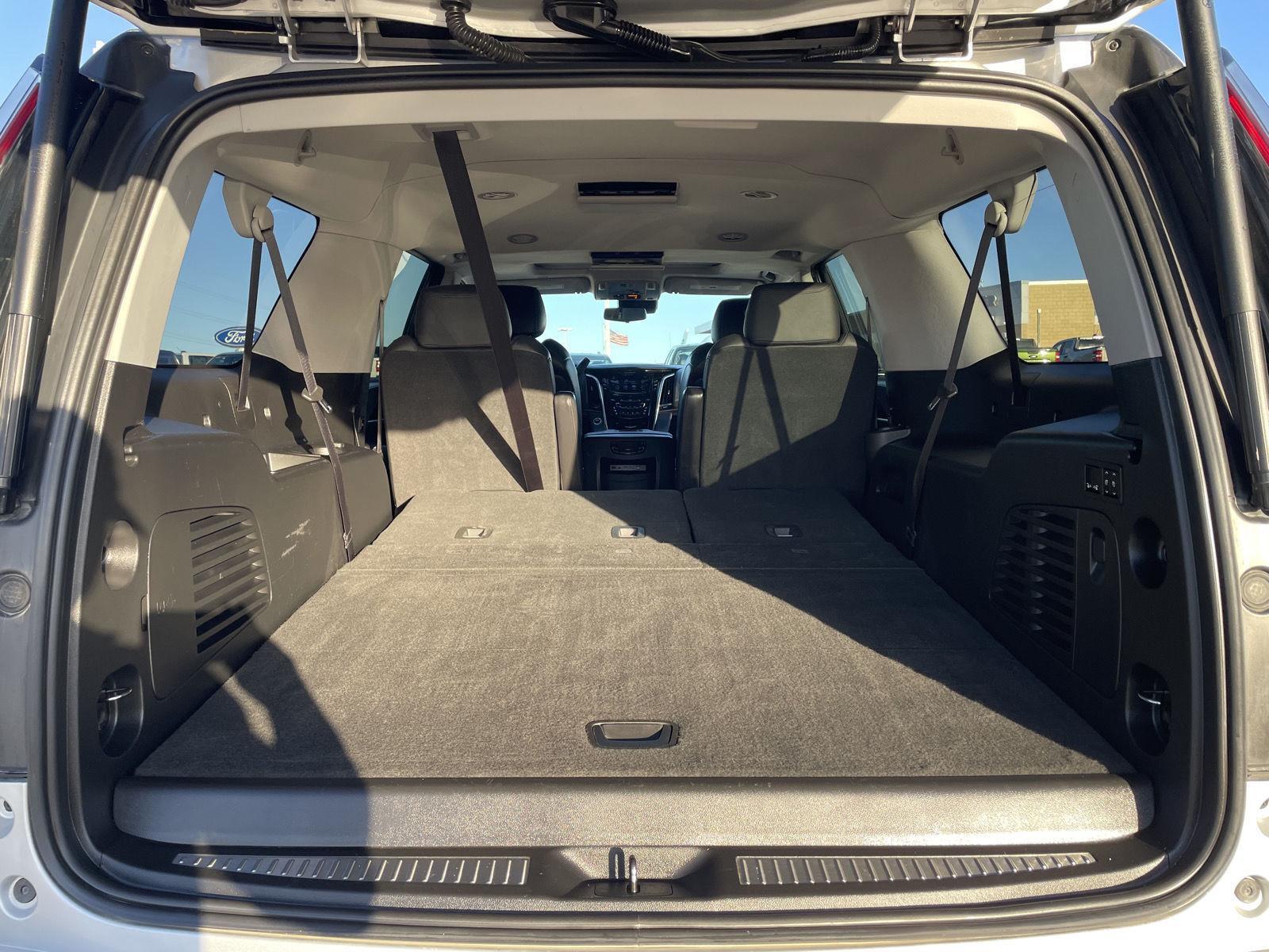 Used 2020 Cadillac Escalade ESV for sale in Lincoln NE