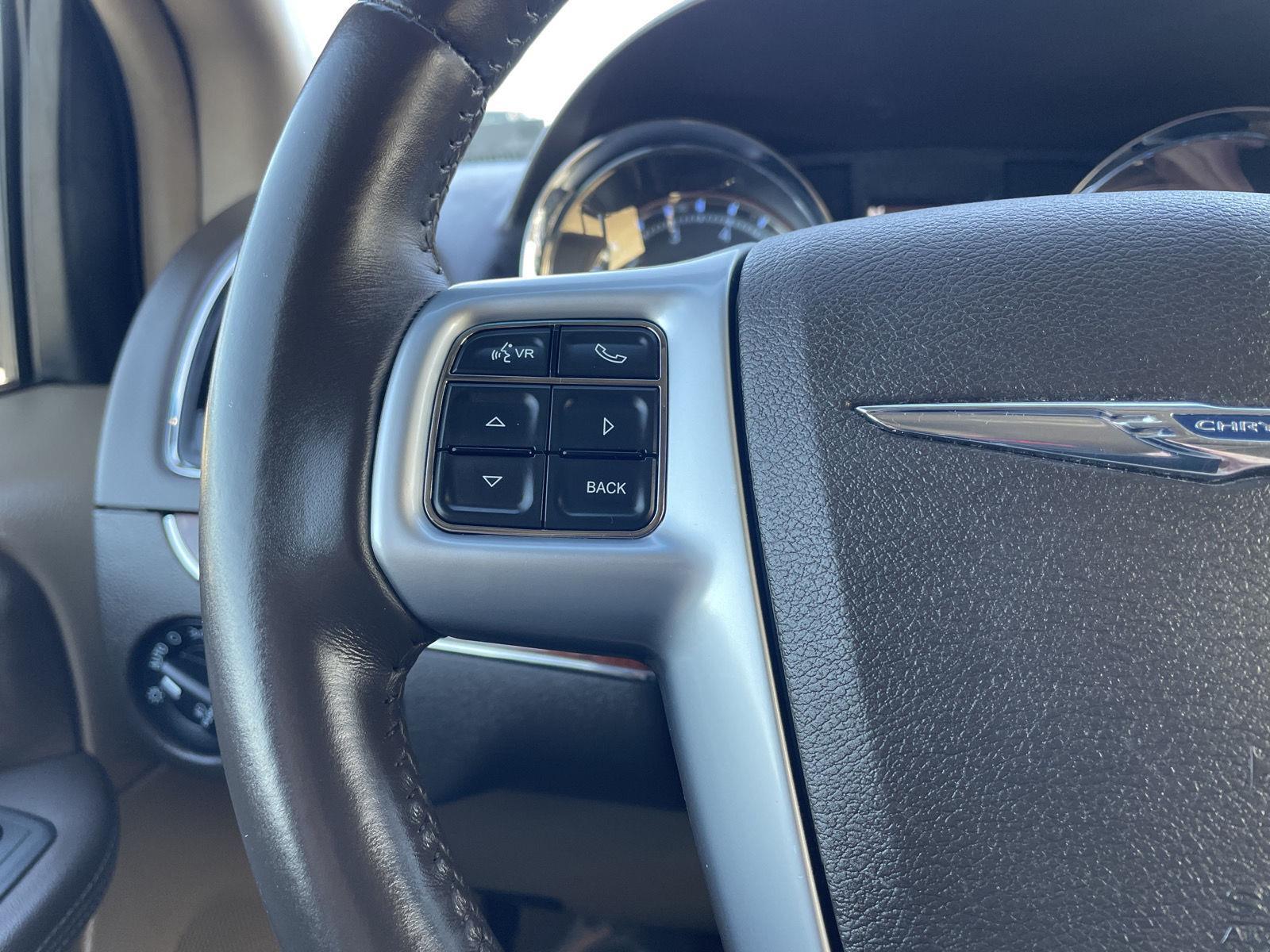 Used 2013 Chrysler Town and Country for sale in Lincoln NE