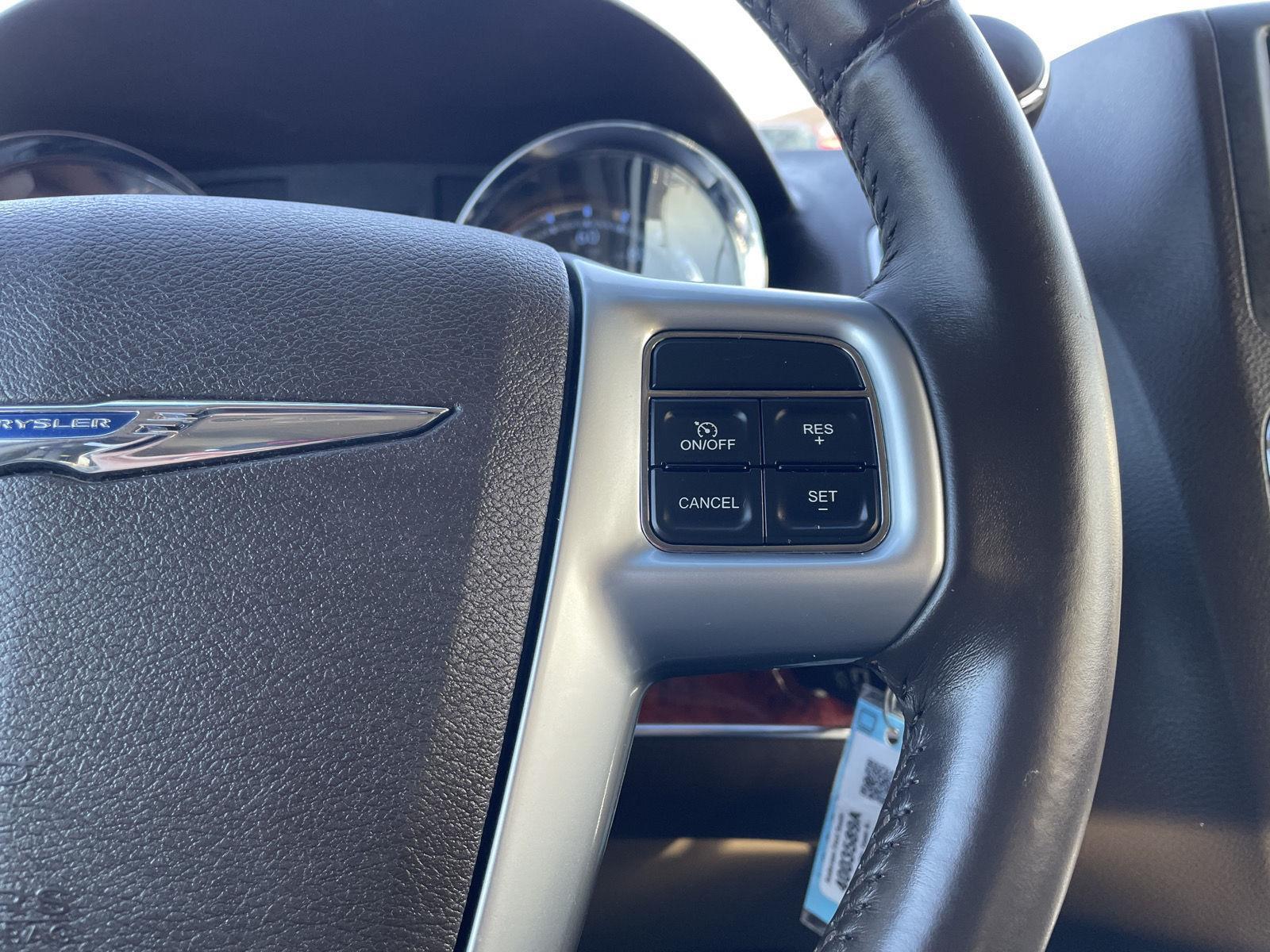 Used 2013 Chrysler Town and Country for sale in Lincoln NE