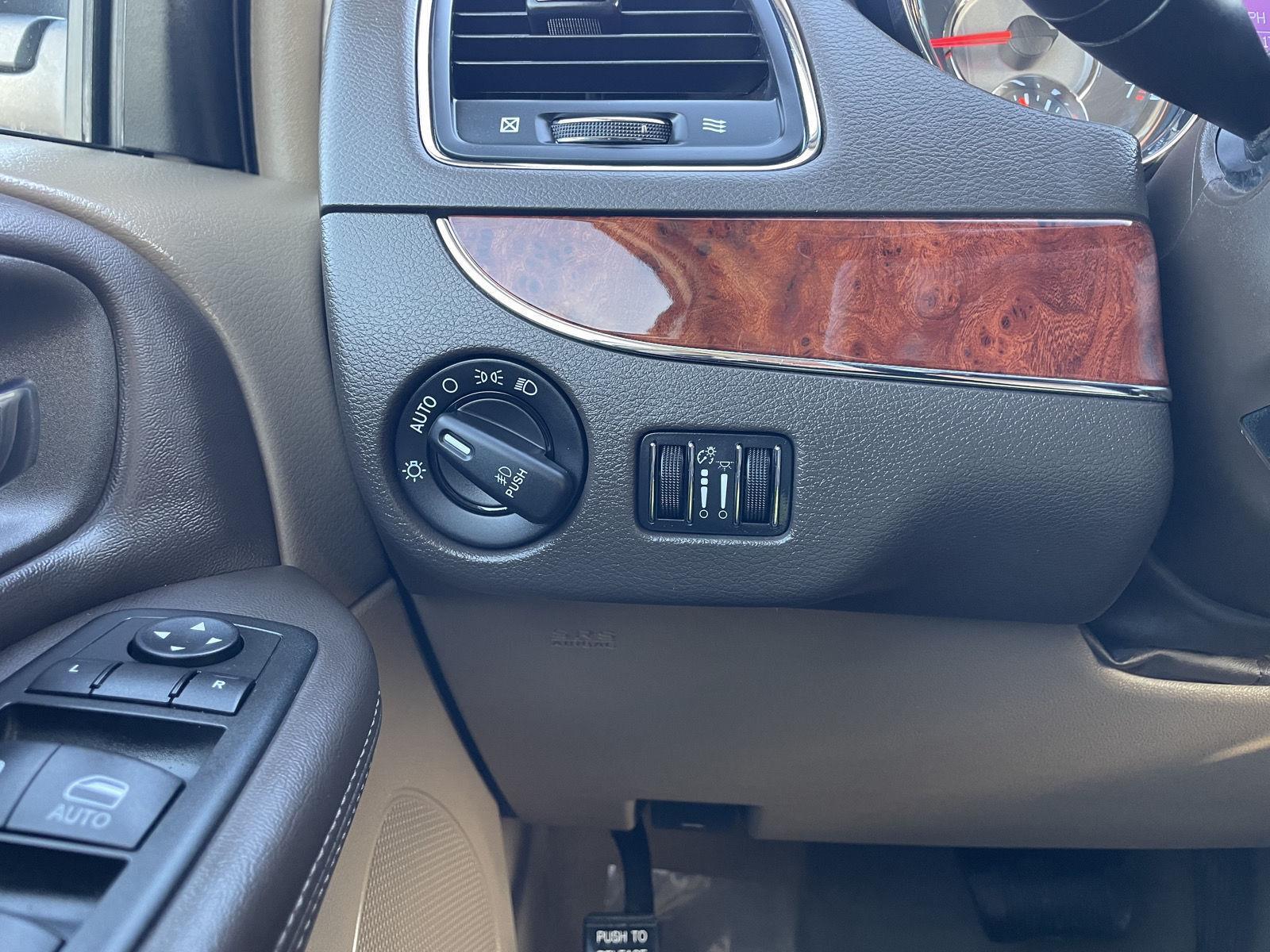 Used 2013 Chrysler Town and Country for sale in Lincoln NE