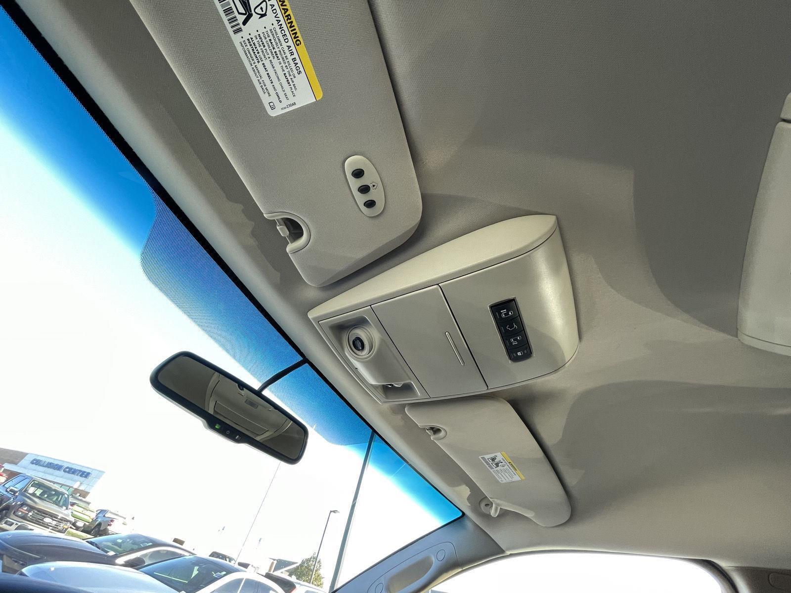 Used 2013 Chrysler Town and Country for sale in Lincoln NE