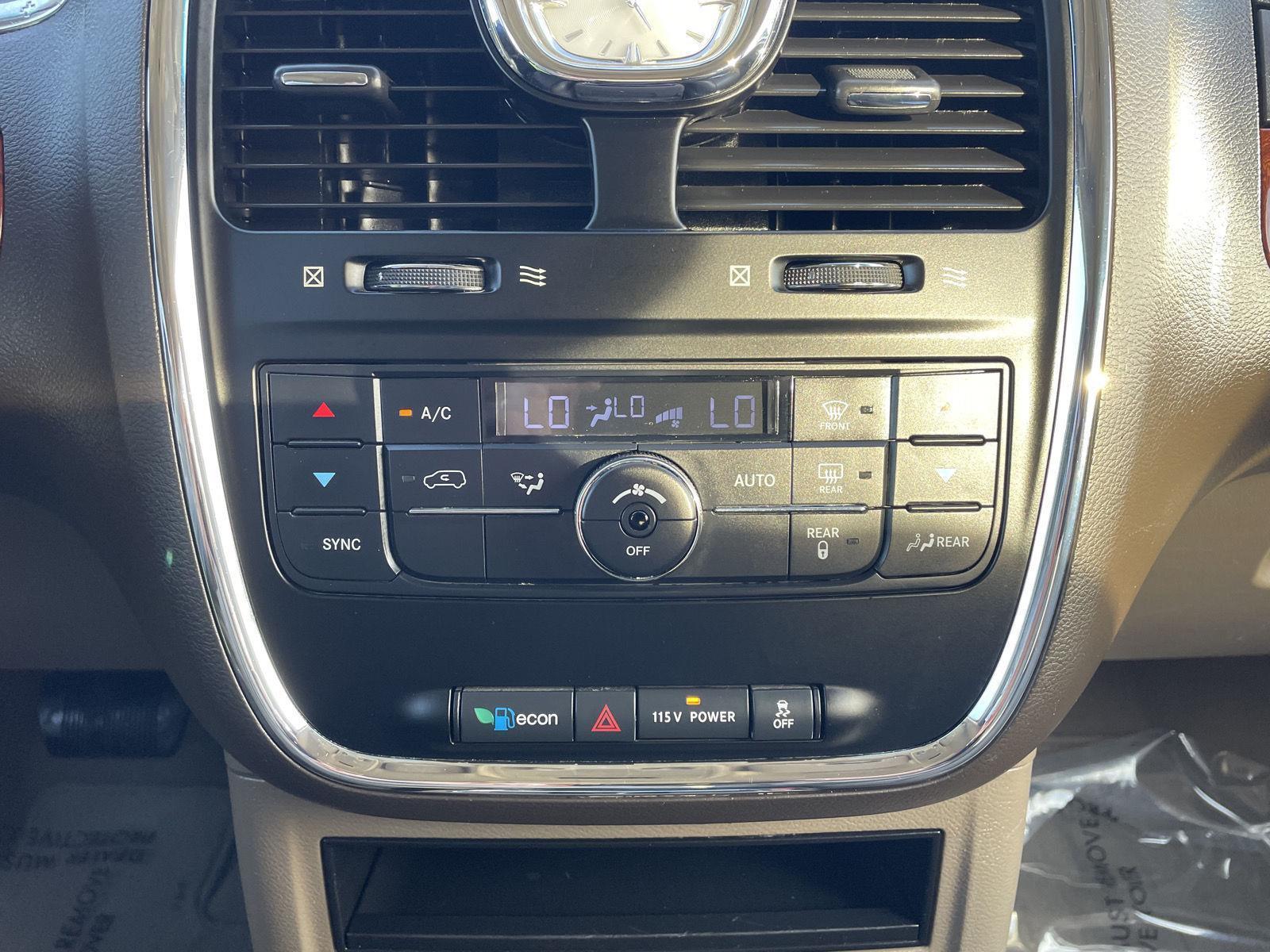 Used 2013 Chrysler Town and Country for sale in Lincoln NE