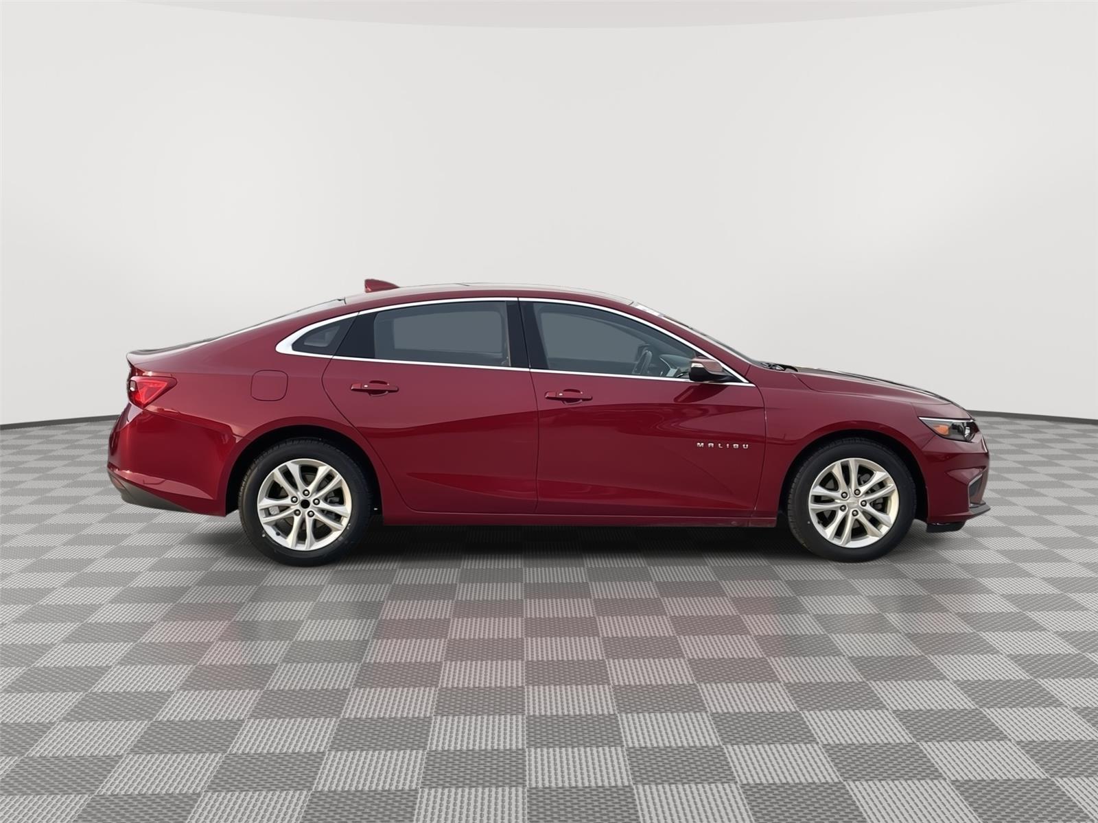 Used 2018 Chevrolet Malibu for sale in Lincoln NE