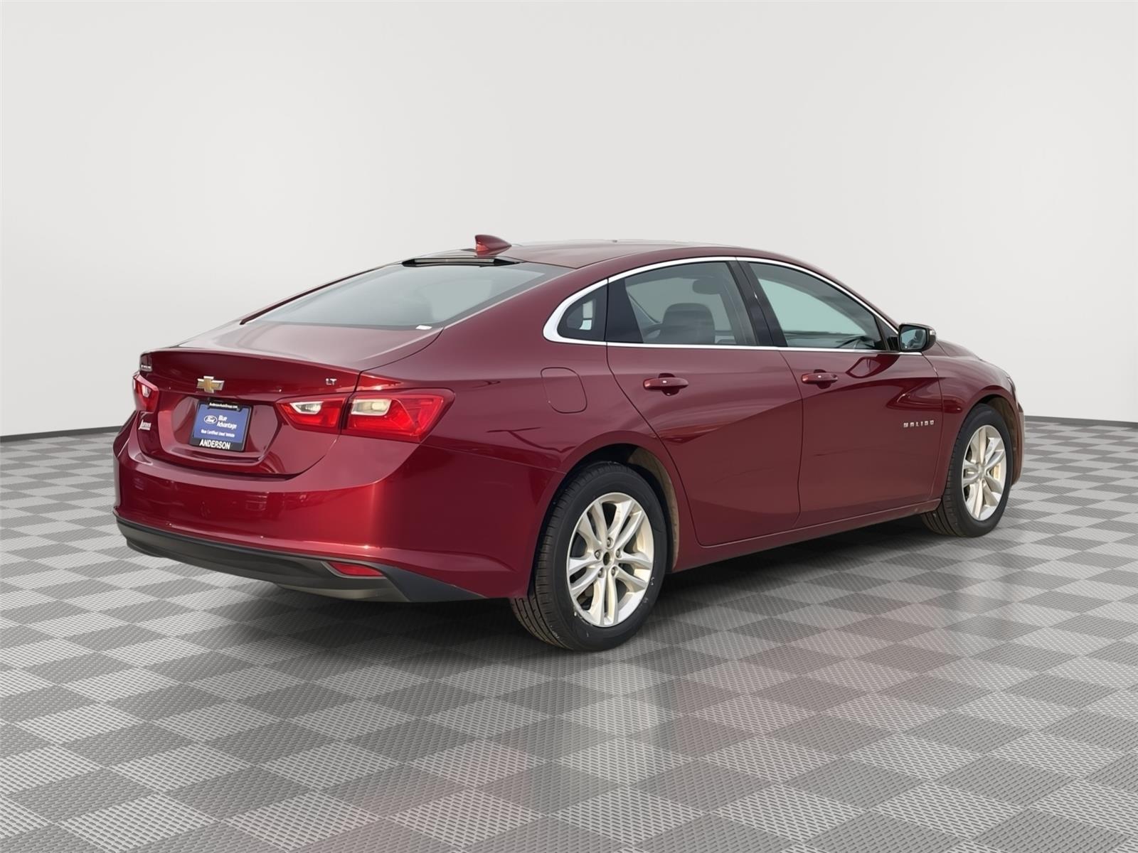 Used 2018 Chevrolet Malibu for sale in Lincoln NE