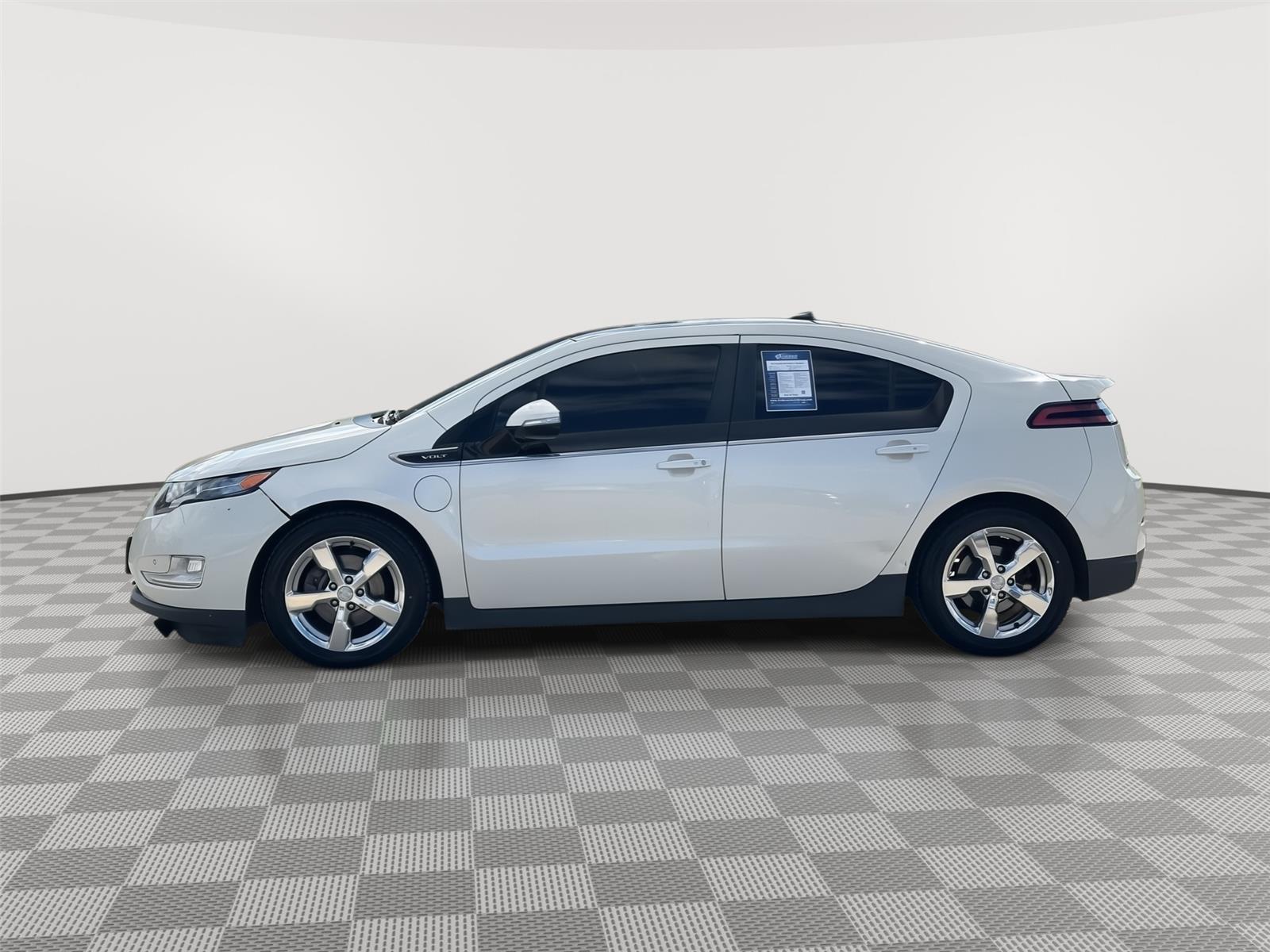 Used 2012 Chevrolet Volt Premium w/ Navigation Hatchback for sale in Lincoln NE
