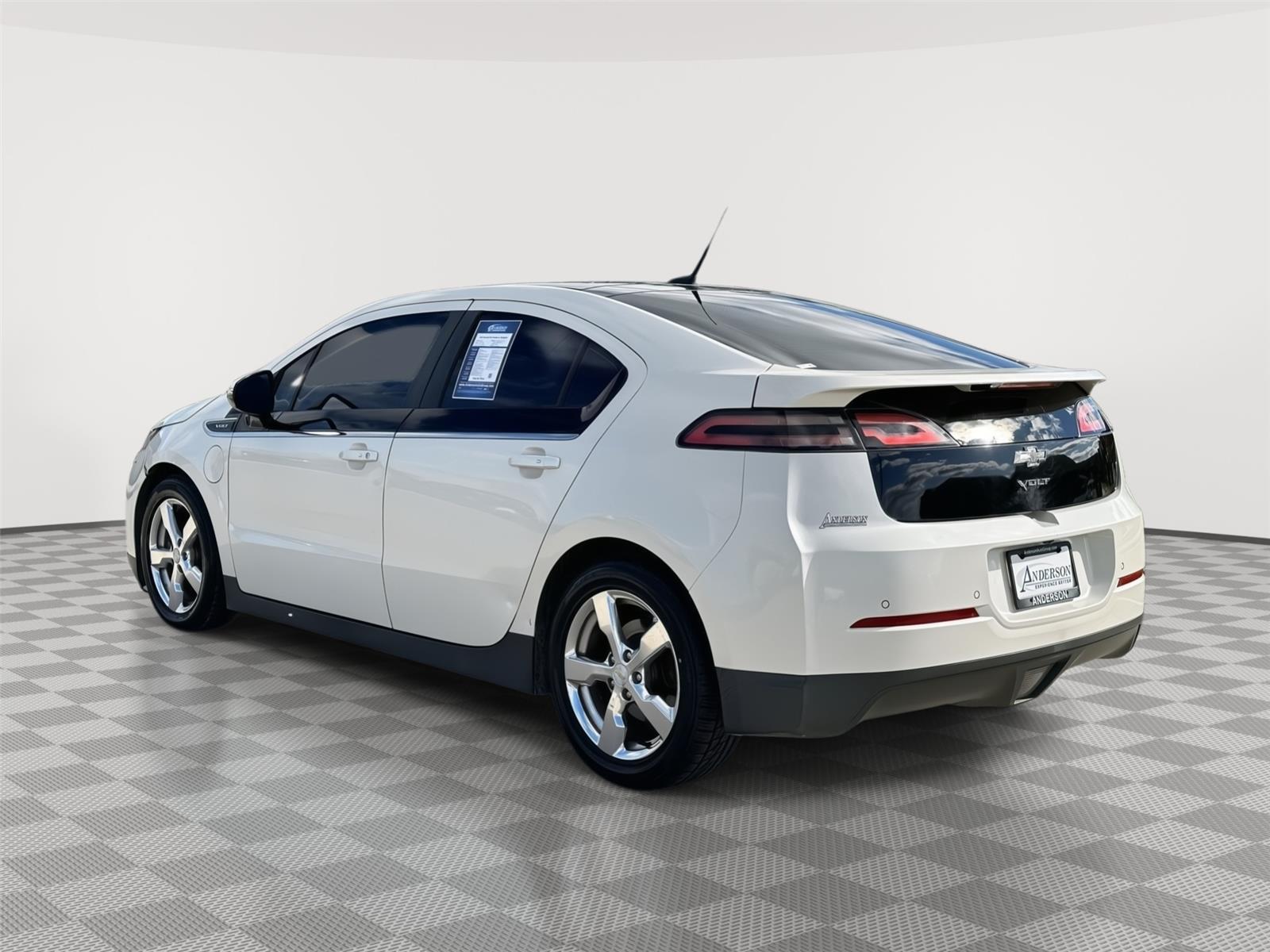 Used 2012 Chevrolet Volt Premium w/ Navigation Hatchback for sale in Lincoln NE