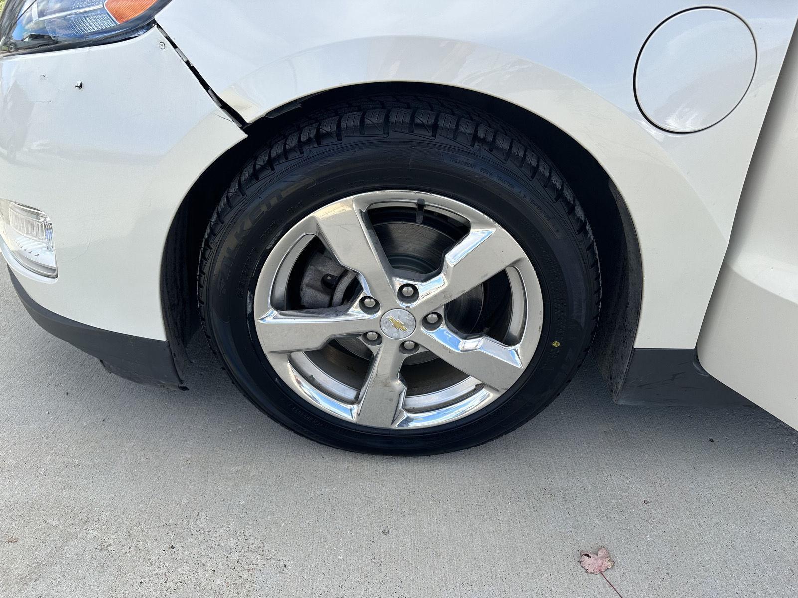 Used 2012 Chevrolet Volt Premium w/ Navigation Hatchback for sale in Lincoln NE