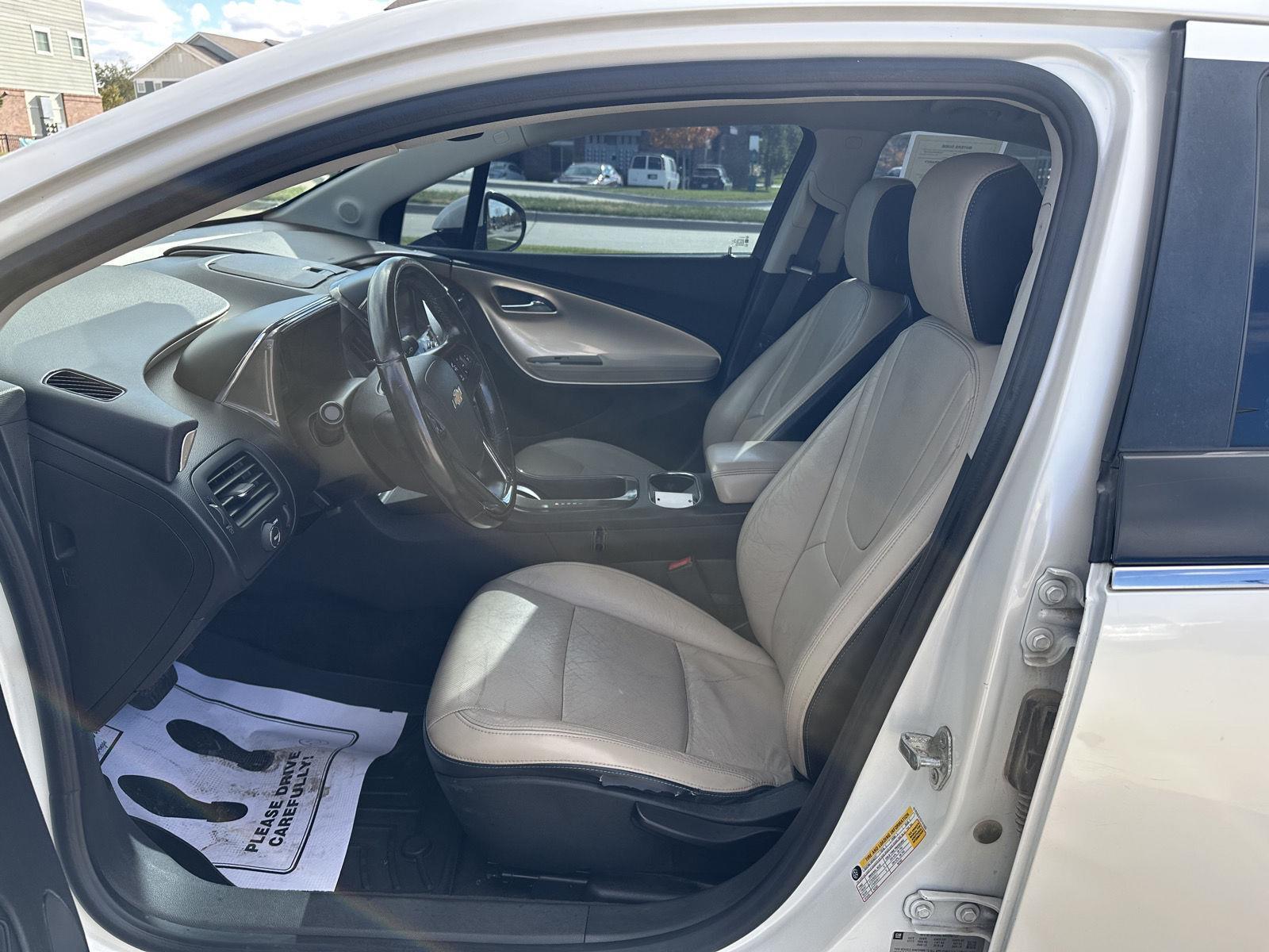 Used 2012 Chevrolet Volt Premium w/ Navigation Hatchback for sale in Lincoln NE