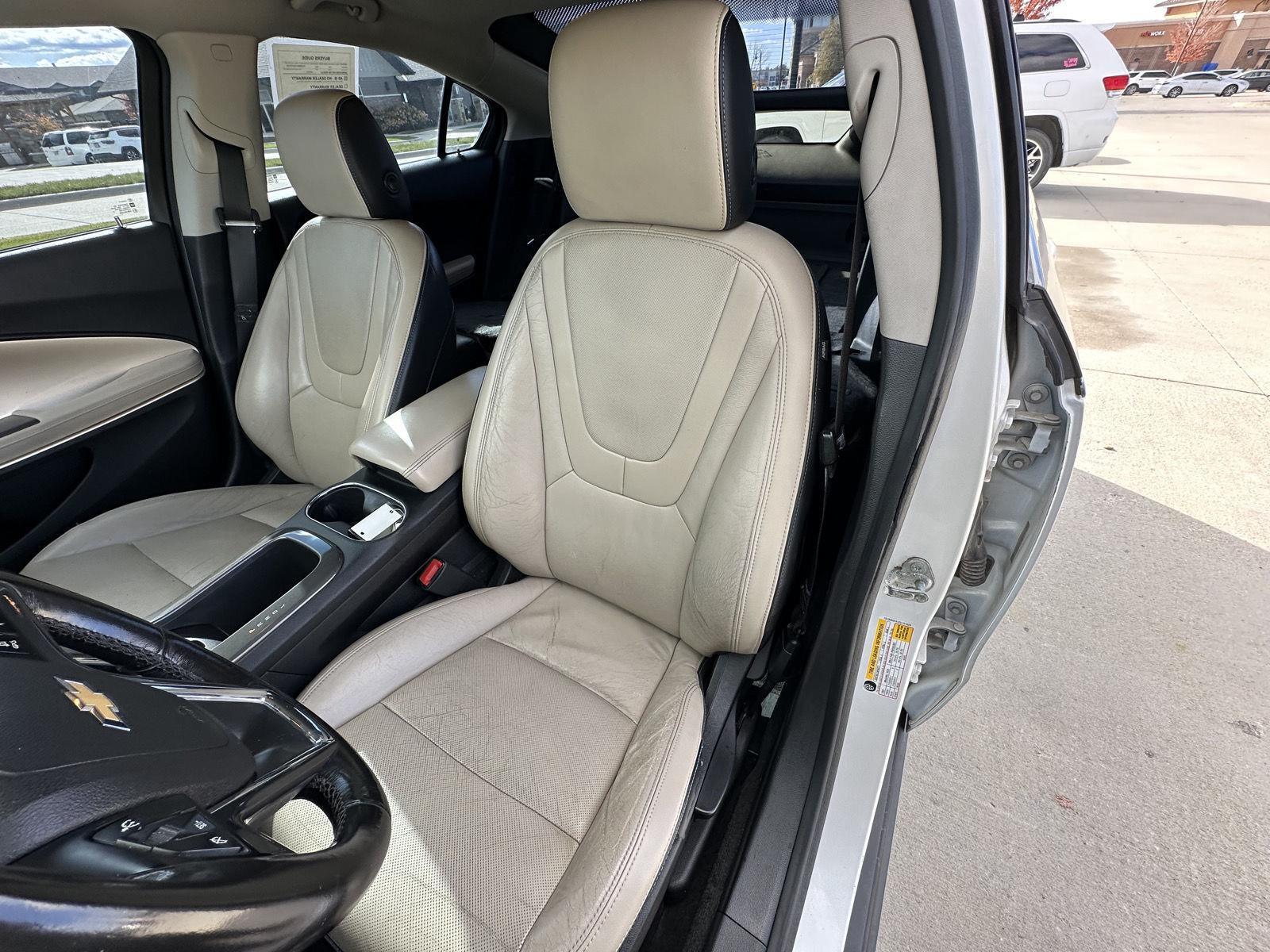 Used 2012 Chevrolet Volt Premium w/ Navigation Hatchback for sale in Lincoln NE