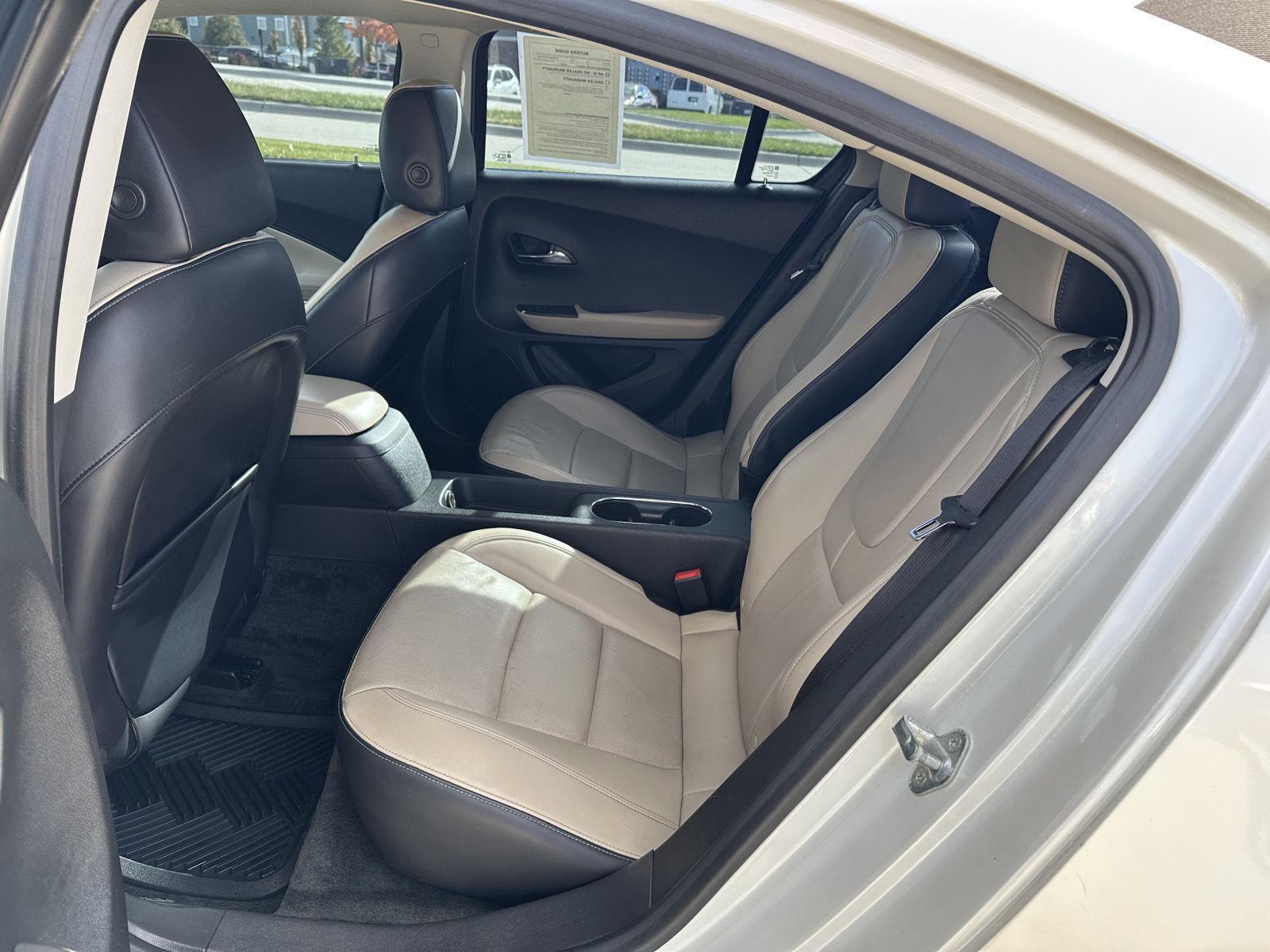 Used 2012 Chevrolet Volt Premium w/ Navigation Hatchback for sale in Lincoln NE