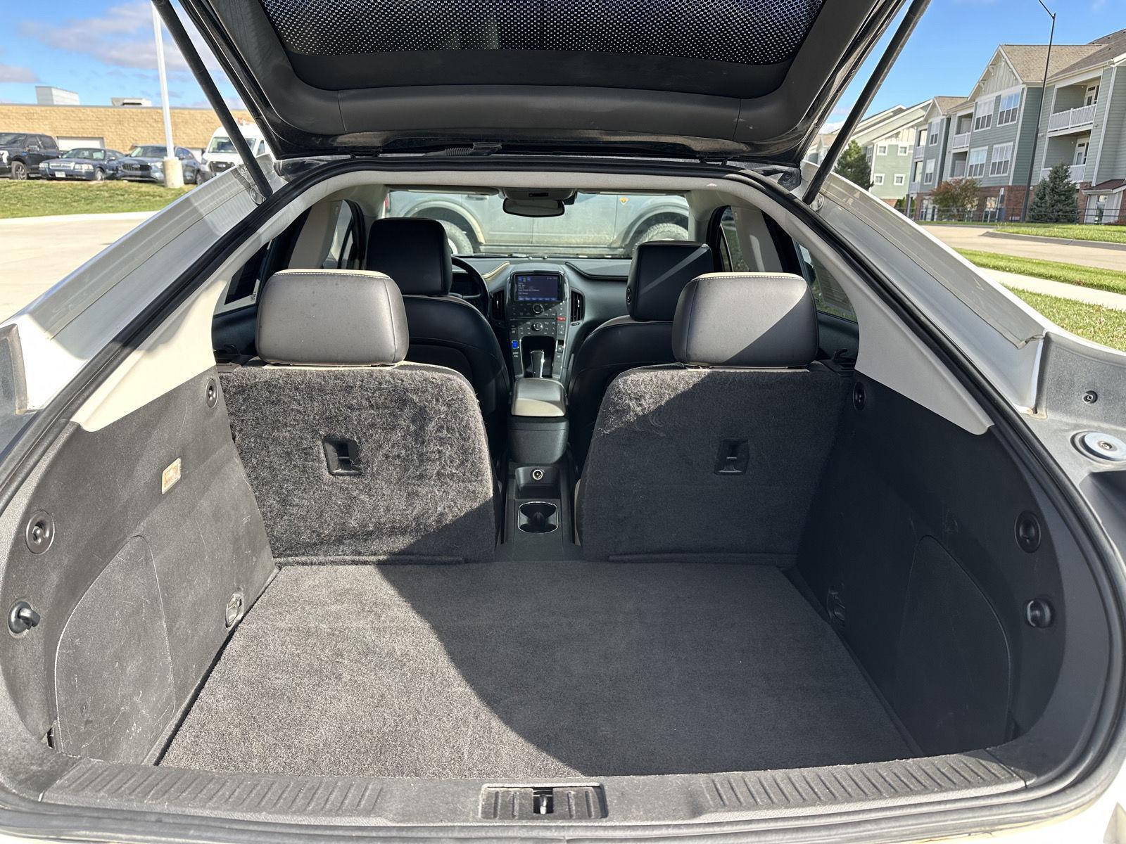 Used 2012 Chevrolet Volt Premium w/ Navigation Hatchback for sale in Lincoln NE