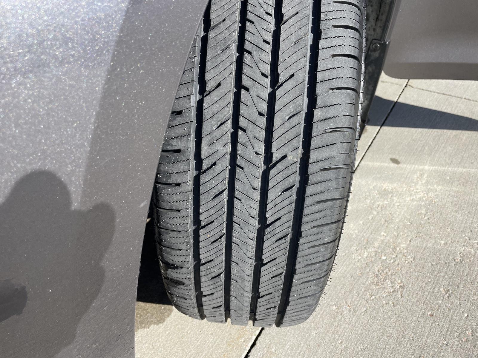 Used 2013 Toyota Sienna XLE 8-Passenger Minivan for sale in Lincoln NE