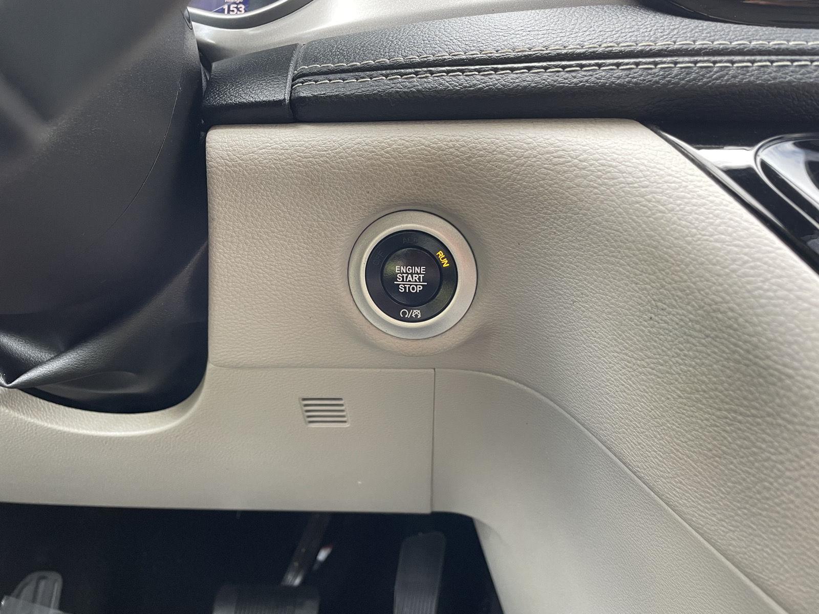 Used 2021 Chrysler Pacifica Hybrid Touring L Minivan for sale in Lincoln NE