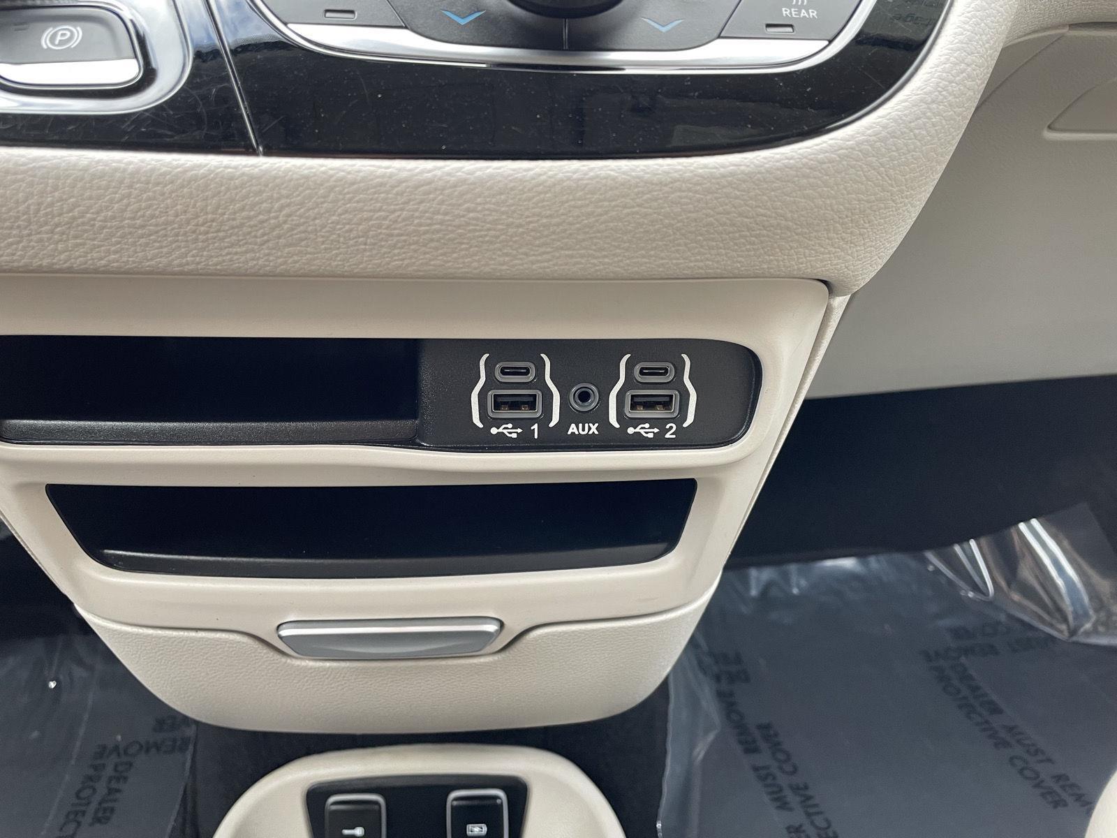 Used 2021 Chrysler Pacifica Hybrid Touring L Minivan for sale in Lincoln NE