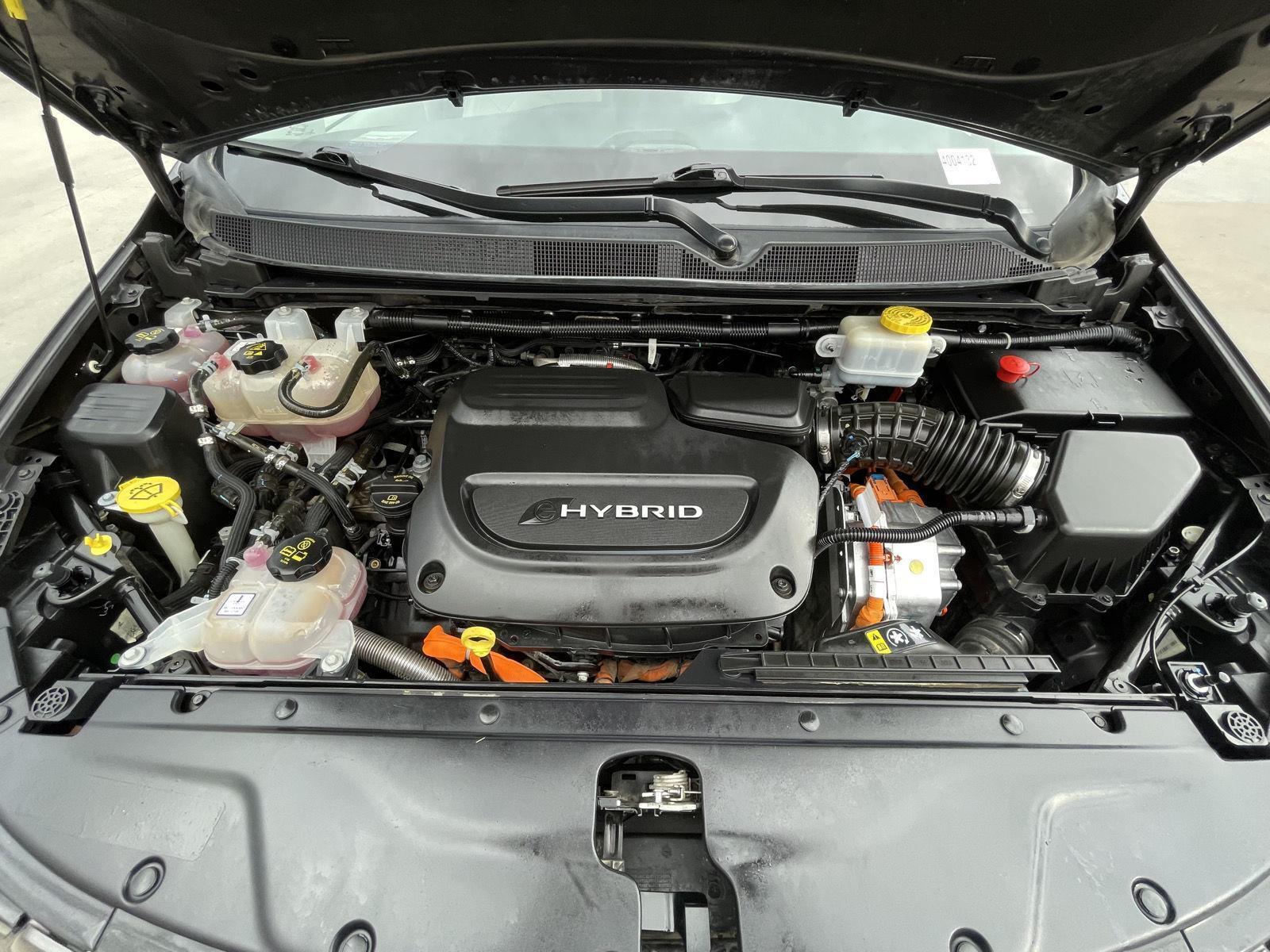 Used 2021 Chrysler Pacifica Hybrid Touring L Minivan for sale in Lincoln NE