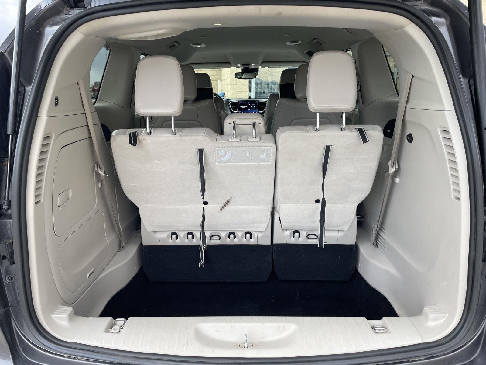 Used 2021 Chrysler Pacifica Hybrid Touring L Minivan for sale in Lincoln NE