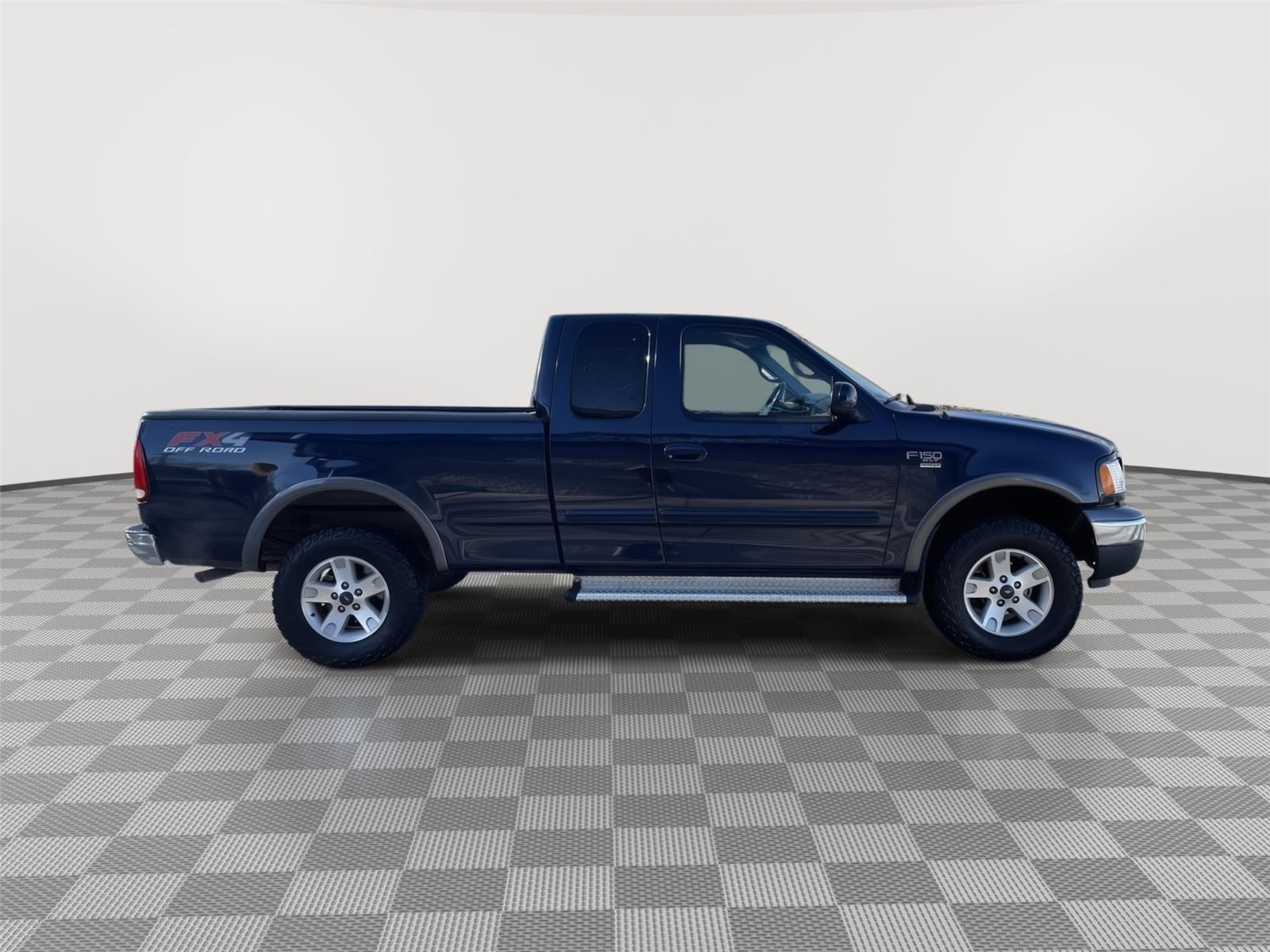 Used 2002 Ford F-150 XLT Extended Cab Truck for sale in Lincoln NE