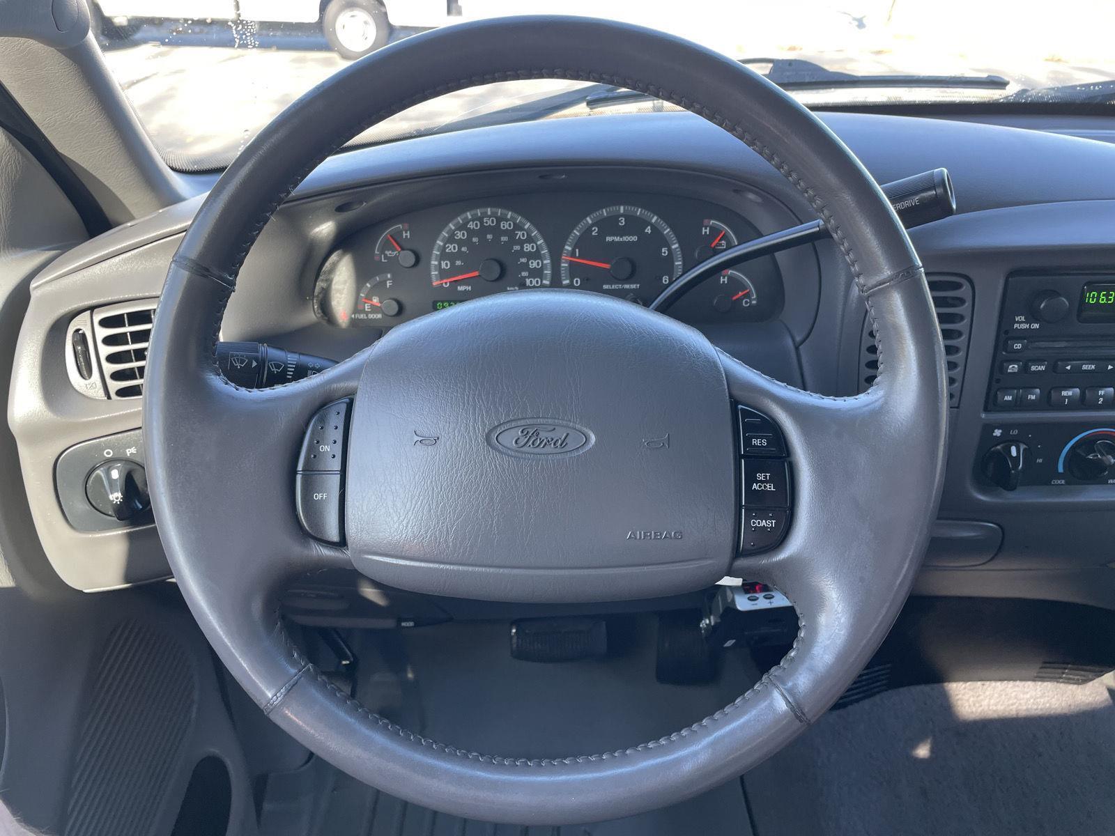 Used 2002 Ford F-150 XLT Extended Cab Truck for sale in Lincoln NE