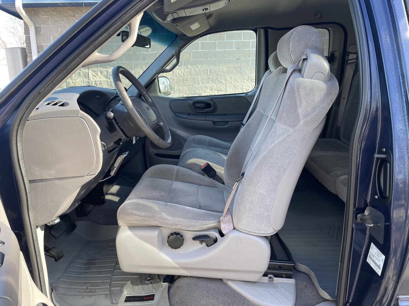 Used 2002 Ford F-150 XLT Extended Cab Truck for sale in Lincoln NE