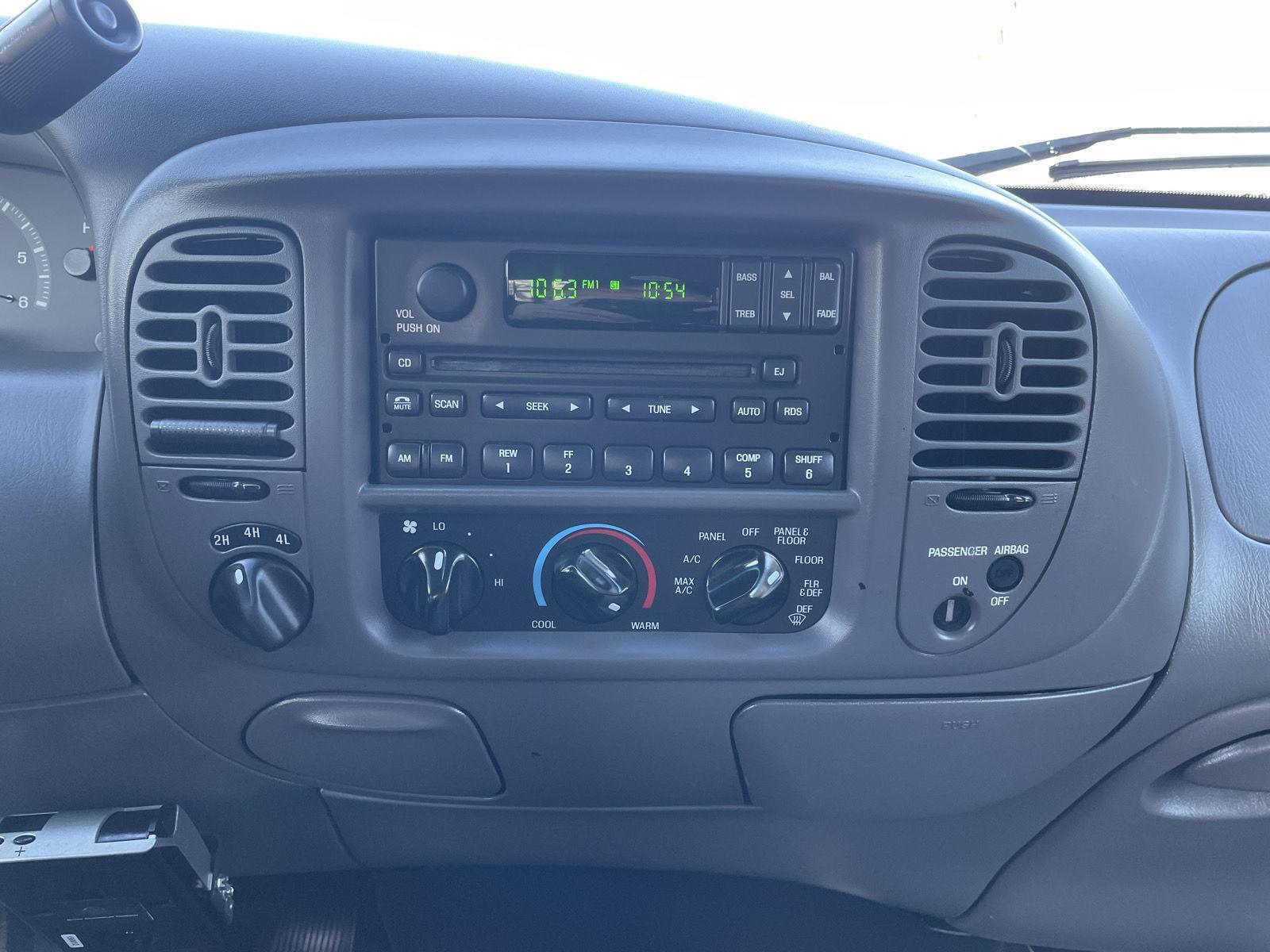 Used 2002 Ford F-150 XLT Extended Cab Truck for sale in Lincoln NE