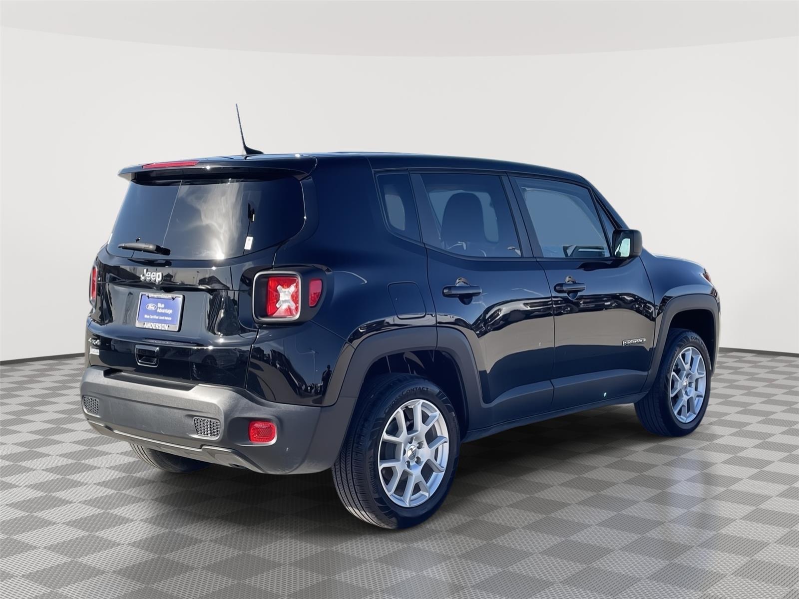 Used 2023 Jeep Renegade for sale in Lincoln NE