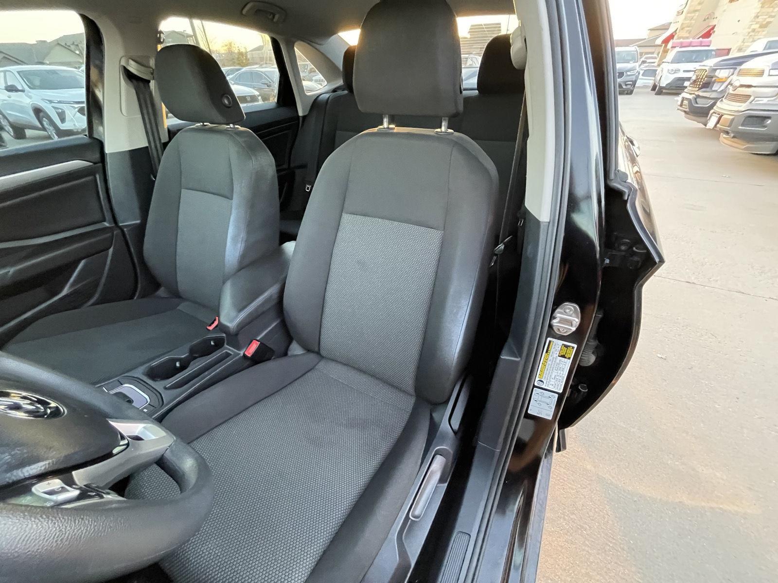 Used 2019 Volkswagen Jetta for sale in Lincoln NE