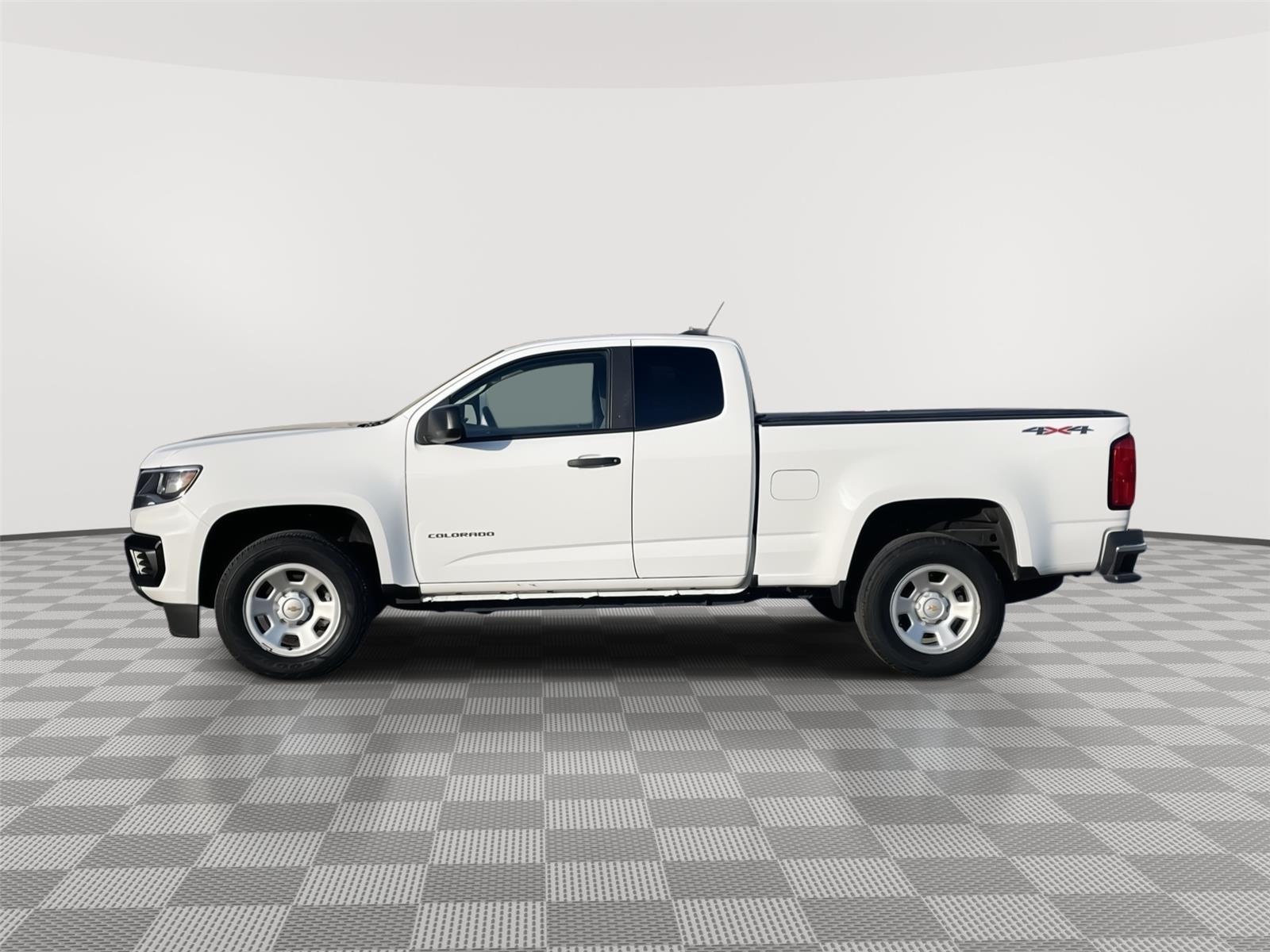 2022 Chevrolet Colorado Work Truck photo 3