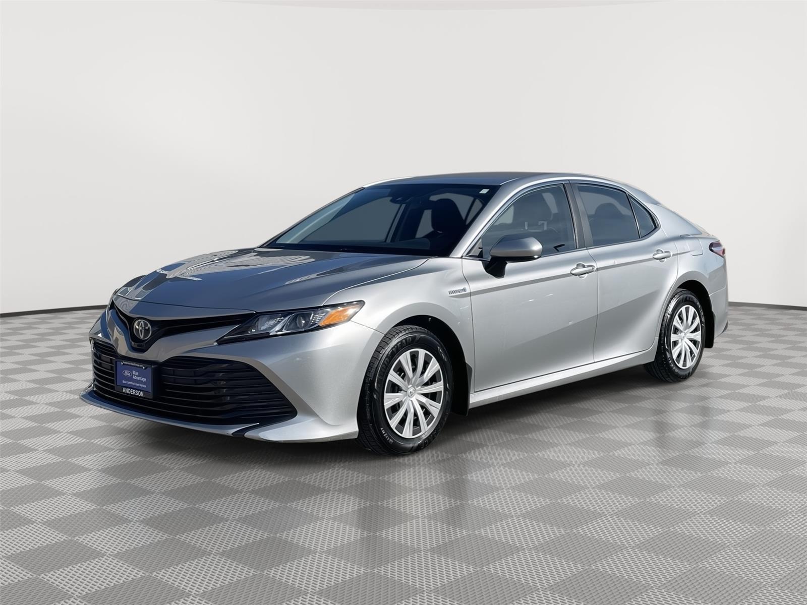 Used 2019 Toyota Camry Hybrid LE Sedan for sale in Lincoln NE