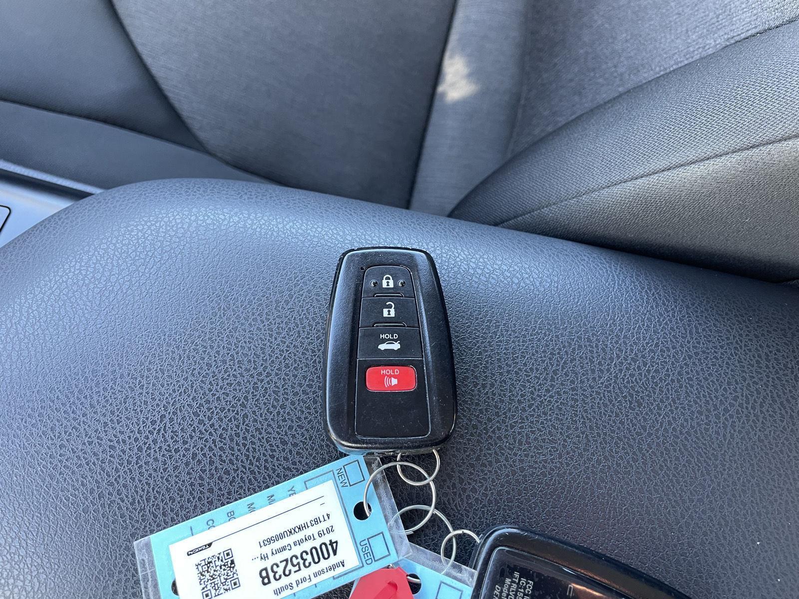 Used 2019 Toyota Camry for sale in Lincoln NE