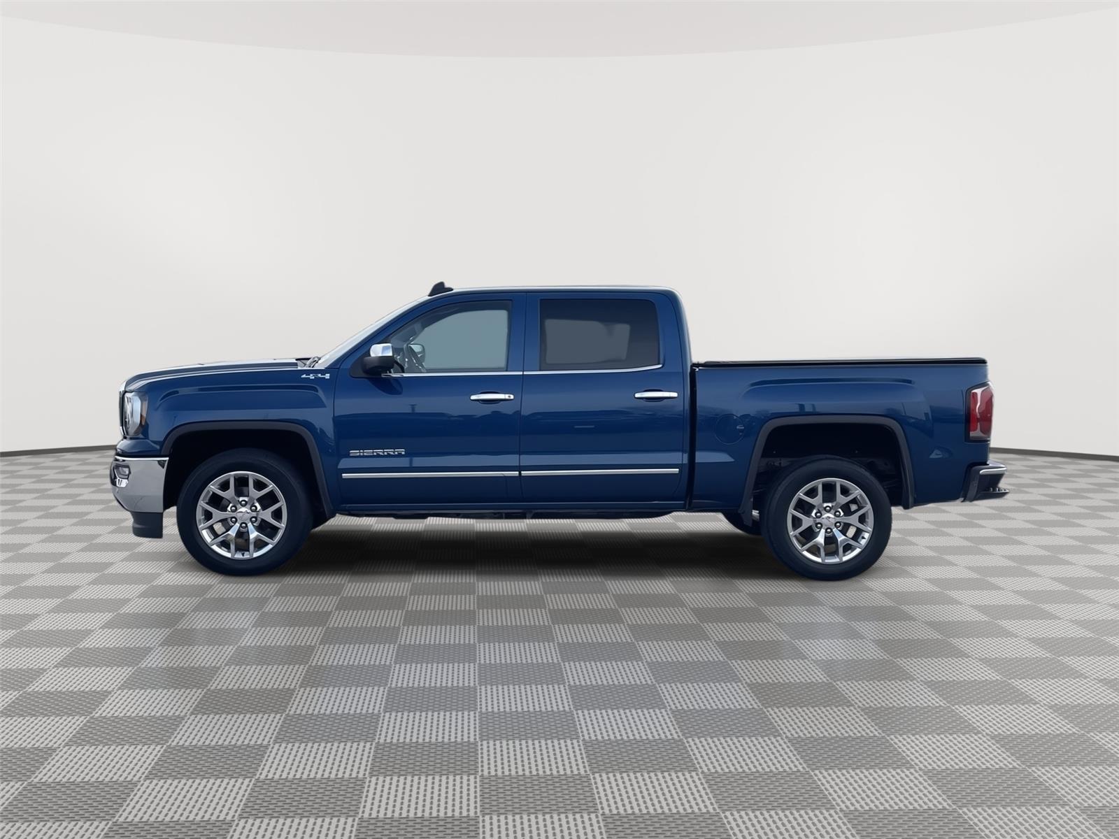 Used 2017 GMC Sierra 1500 SLT Crew Cab Truck for sale in Lincoln NE