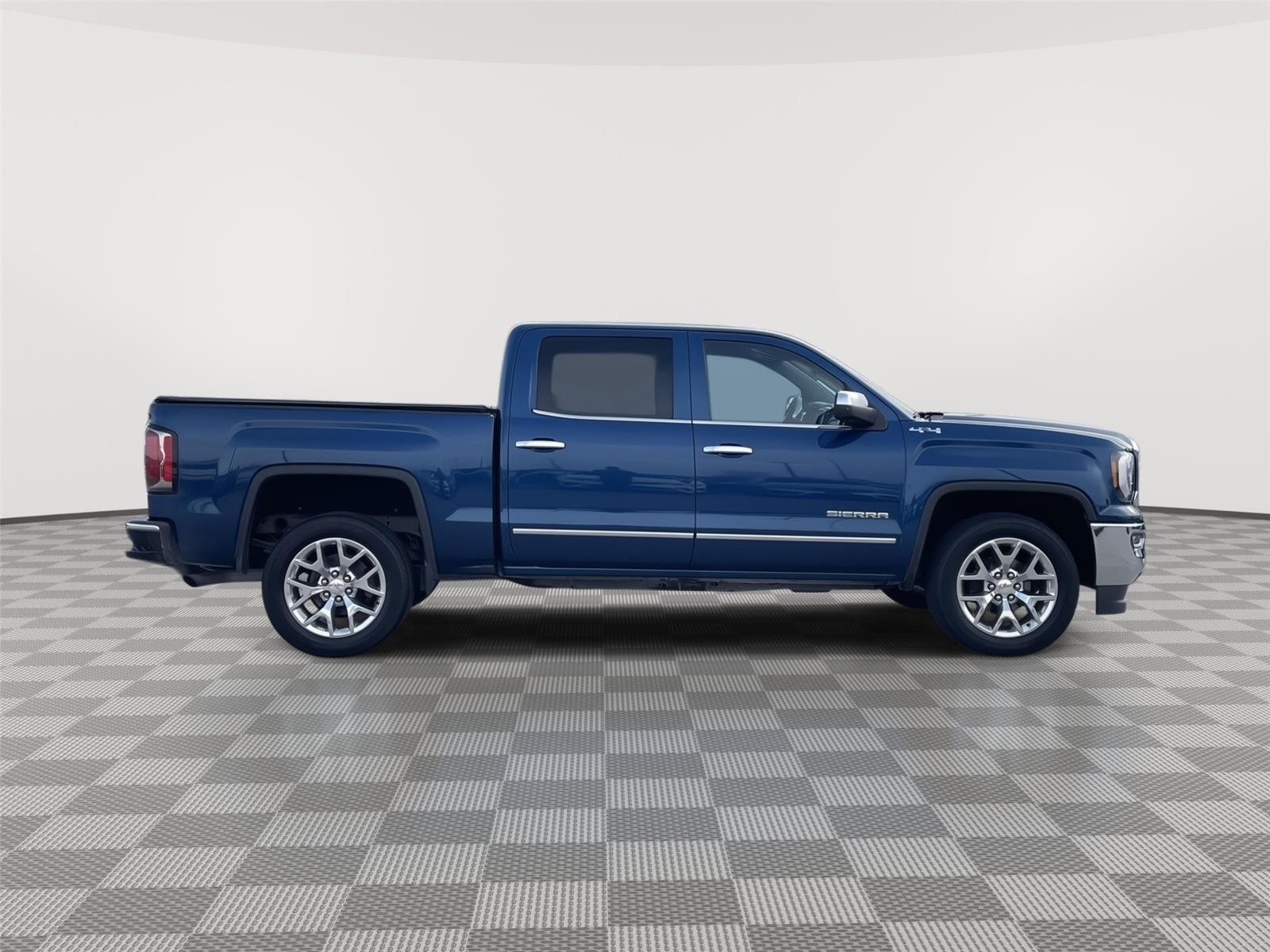 Used 2017 GMC Sierra 1500 SLT Crew Cab Truck for sale in Lincoln NE