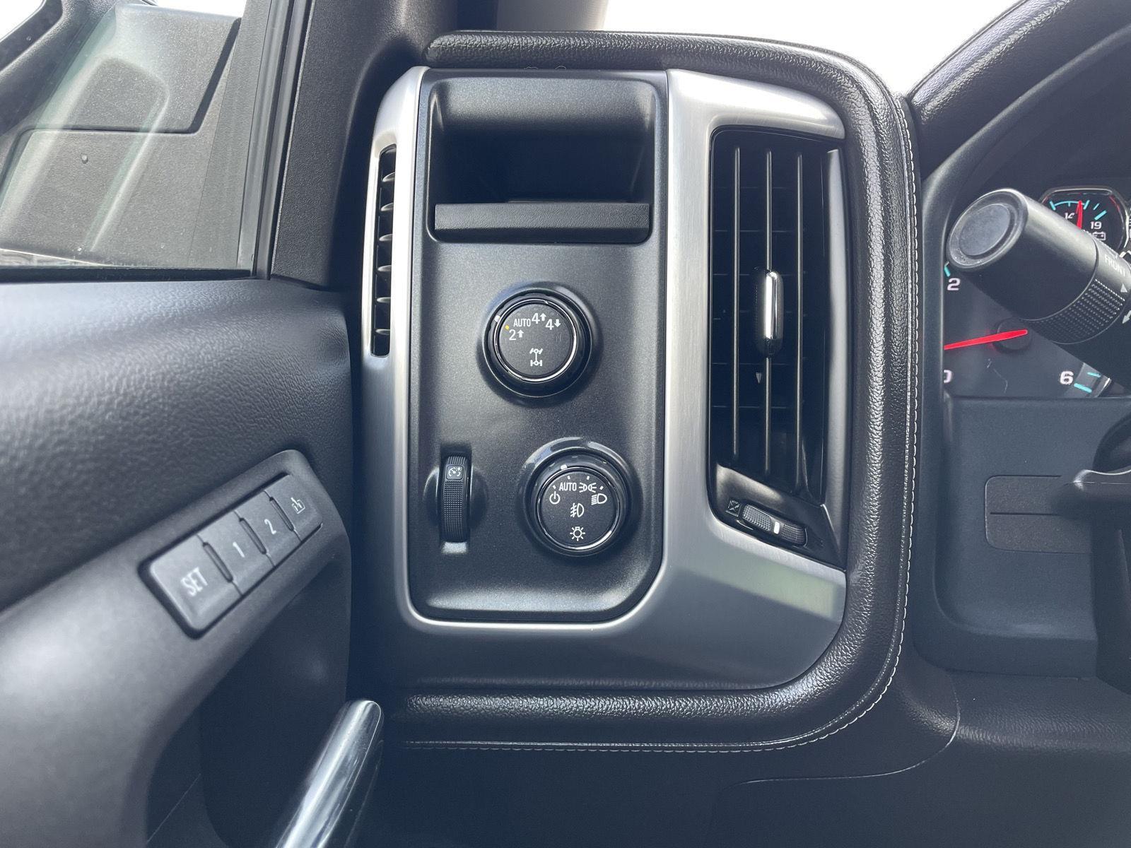 Used 2017 GMC Sierra 1500 SLT Crew Cab Truck for sale in Lincoln NE