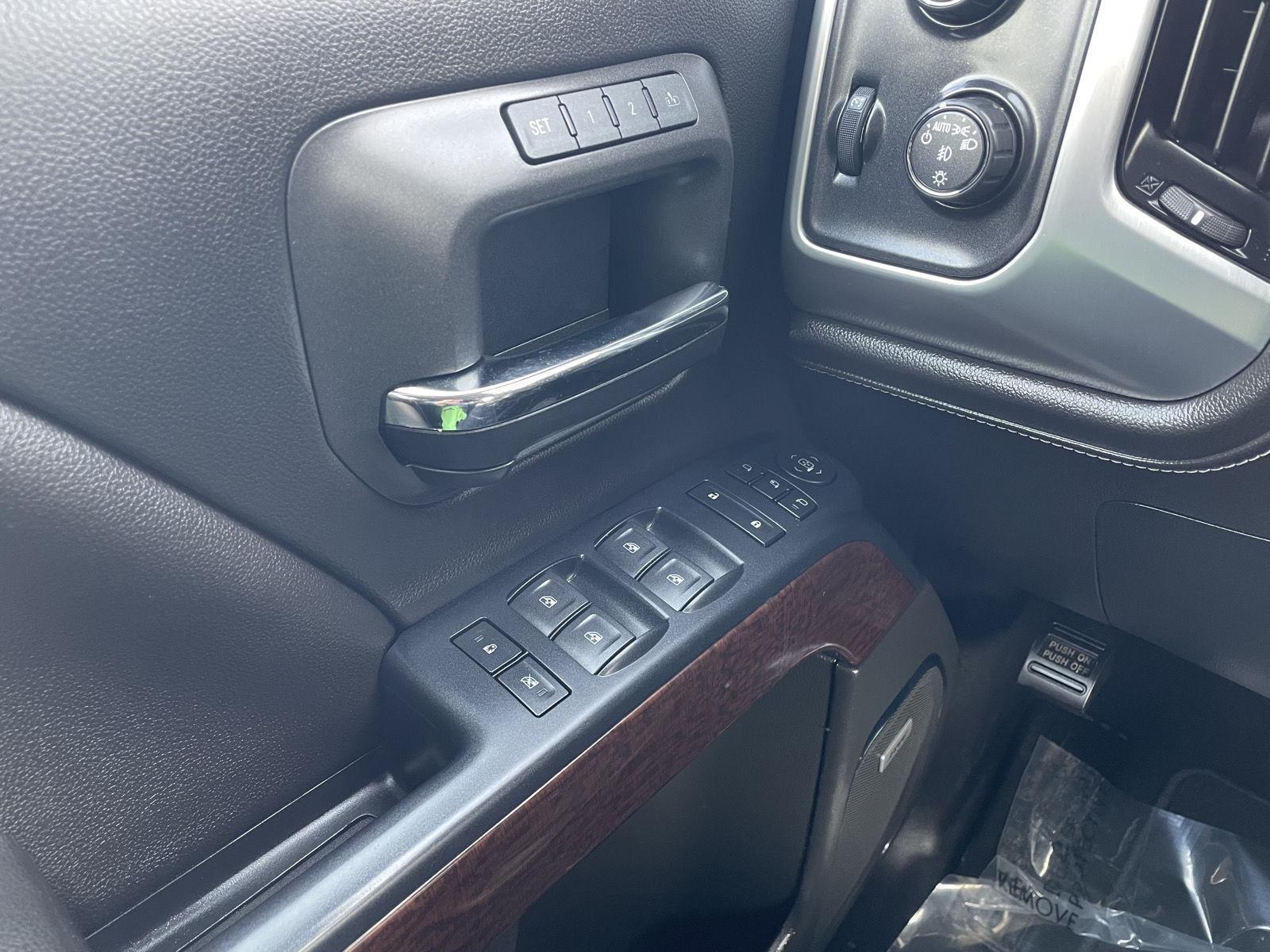 Used 2017 GMC Sierra 1500 SLT Crew Cab Truck for sale in Lincoln NE