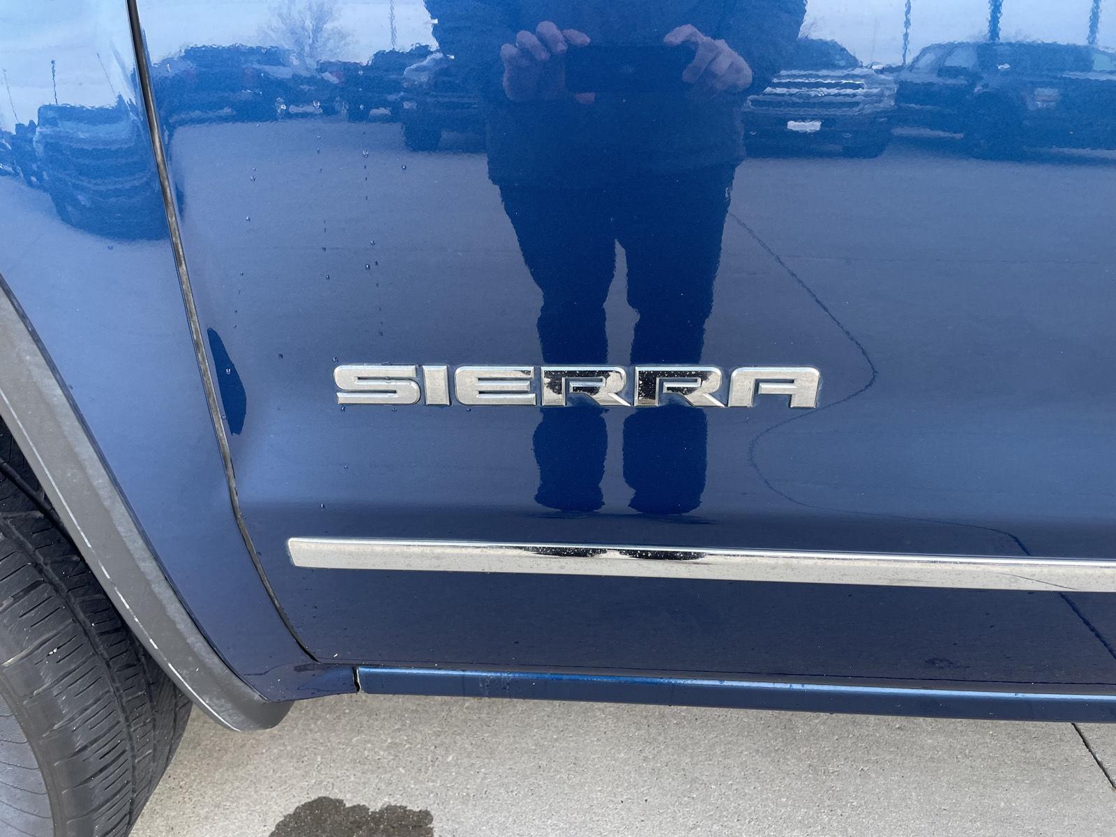 Used 2017 GMC Sierra 1500 SLT Crew Cab Truck for sale in Lincoln NE