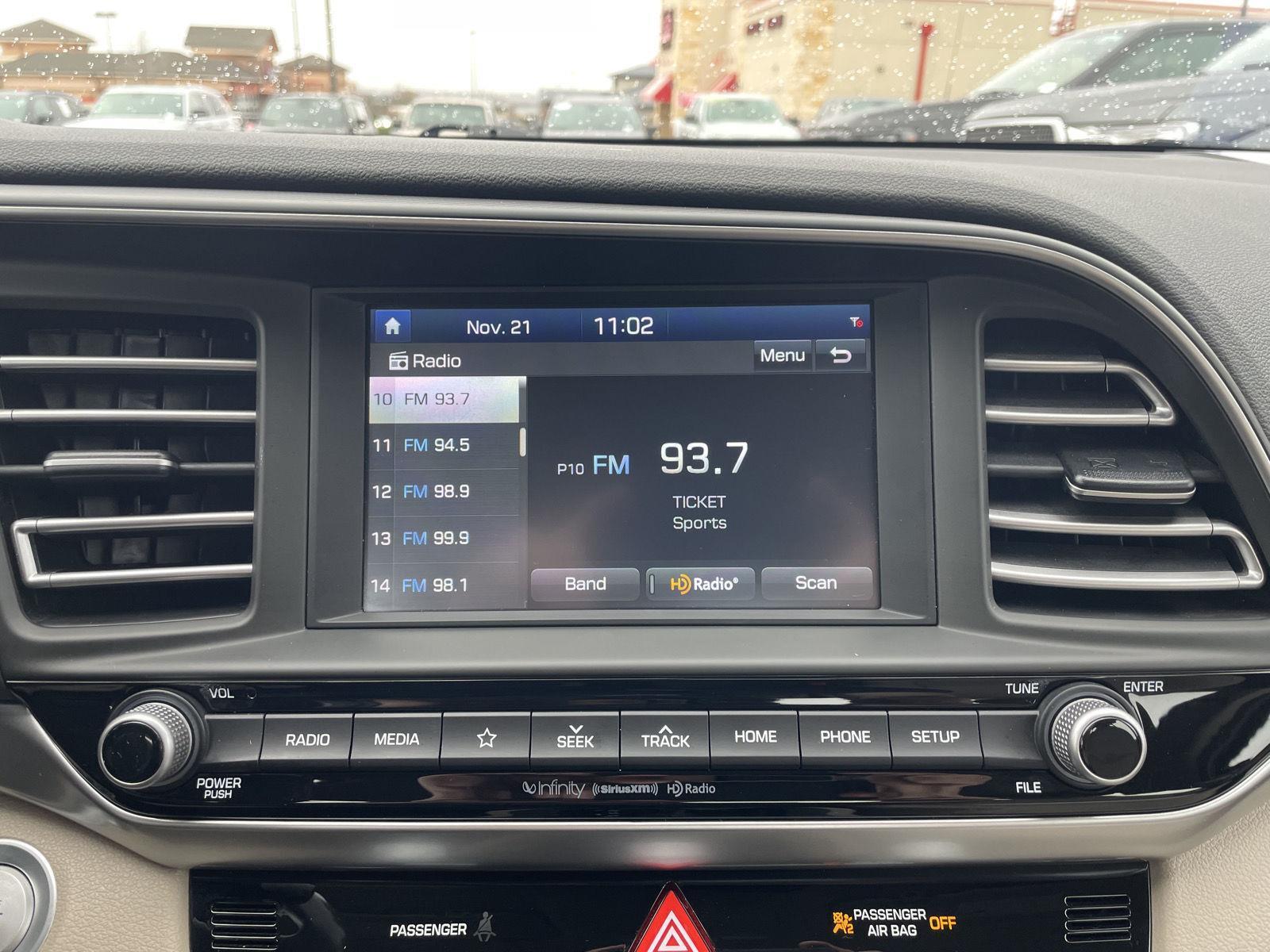 Used 2020 Hyundai Elantra for sale in Lincoln NE